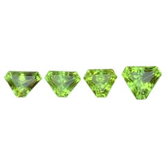 Lime Green Natural Peridot 5.31 Carat Calf’s Head Cut Loose Gemstones Parcel
