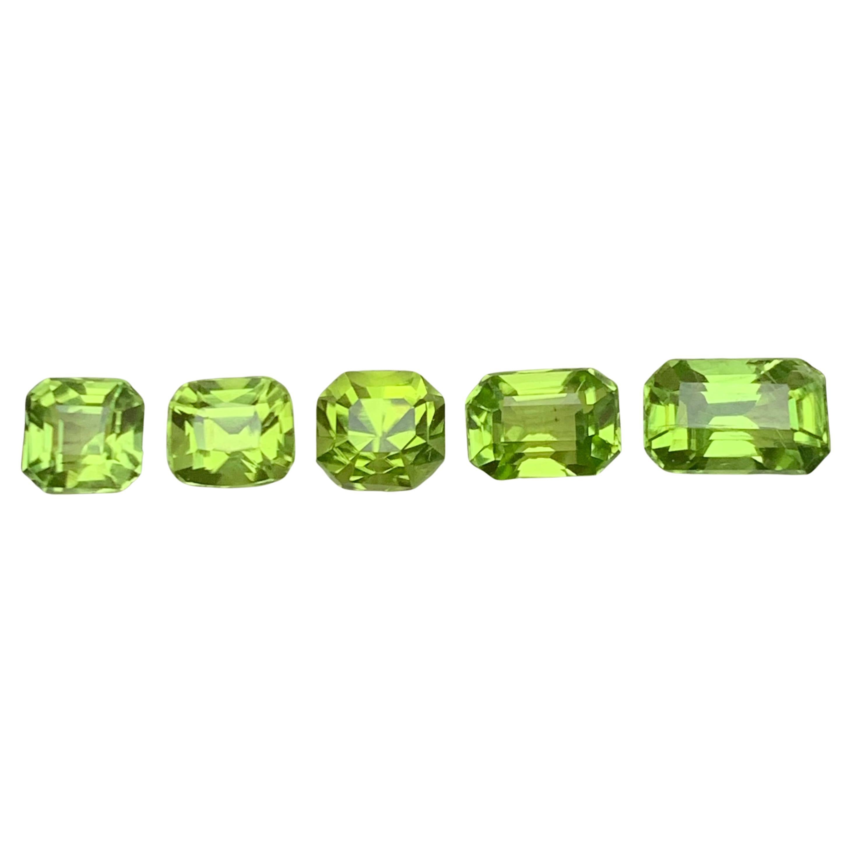 Lime Green Natural Peridot Emerald Cut 5.70 Carat Loose Gemstones Parcel For Sale