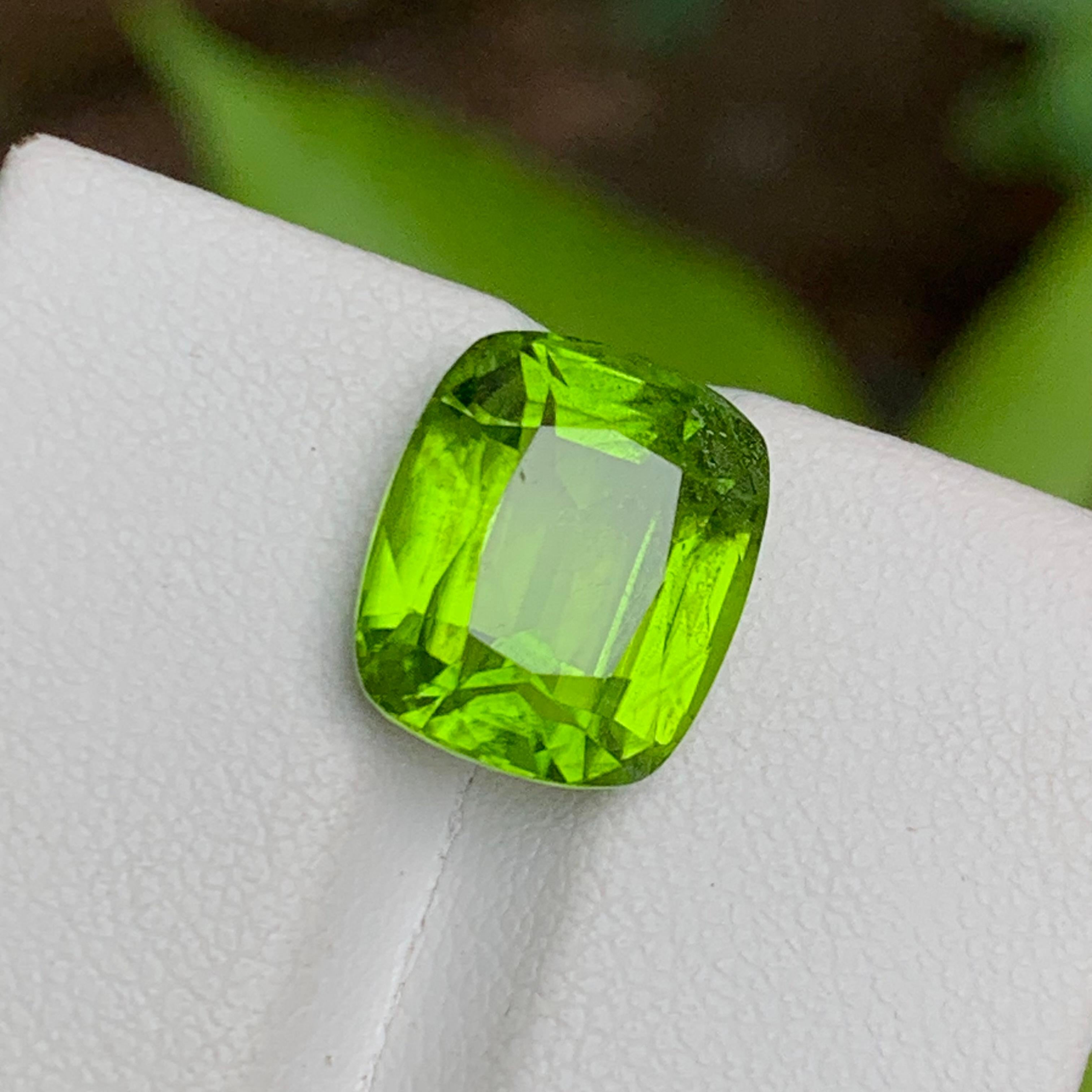 Lime Green Natural Peridot Gemstone 6.85 Ct Cushion Cut  Ring, Pendant Jewelry 5