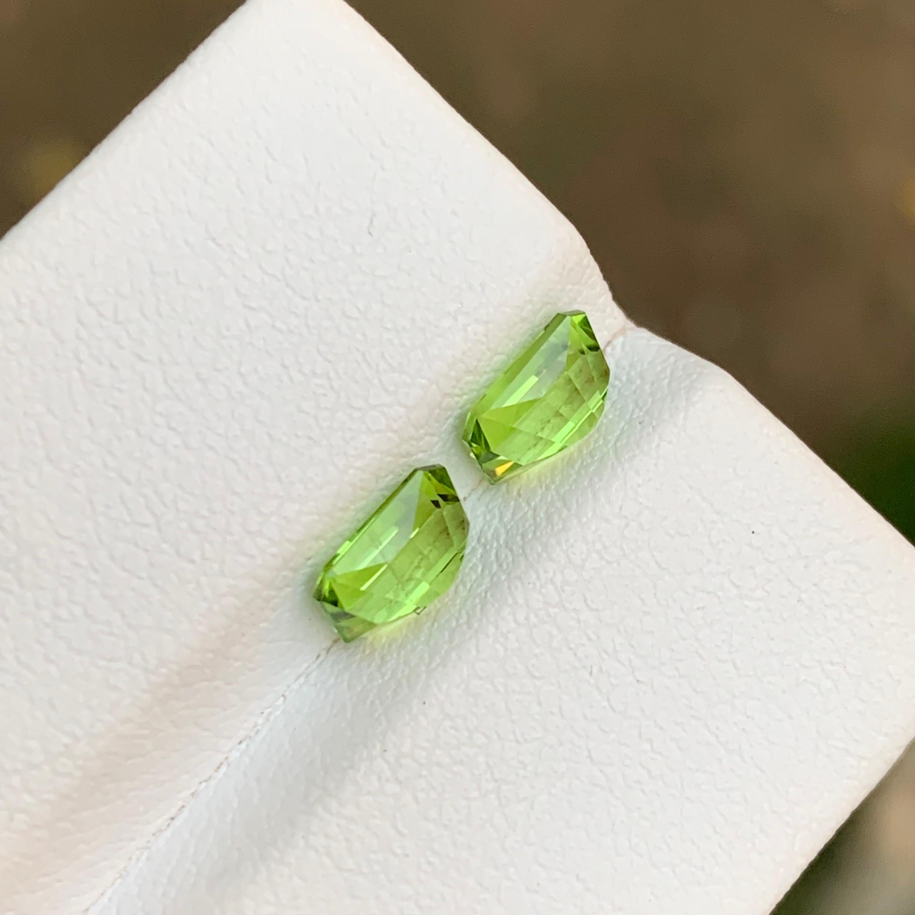 Lime Green Natural Peridot Gemstones Pair 1.95 Ct Emerald Cut  Earrings Jewelry For Sale 1