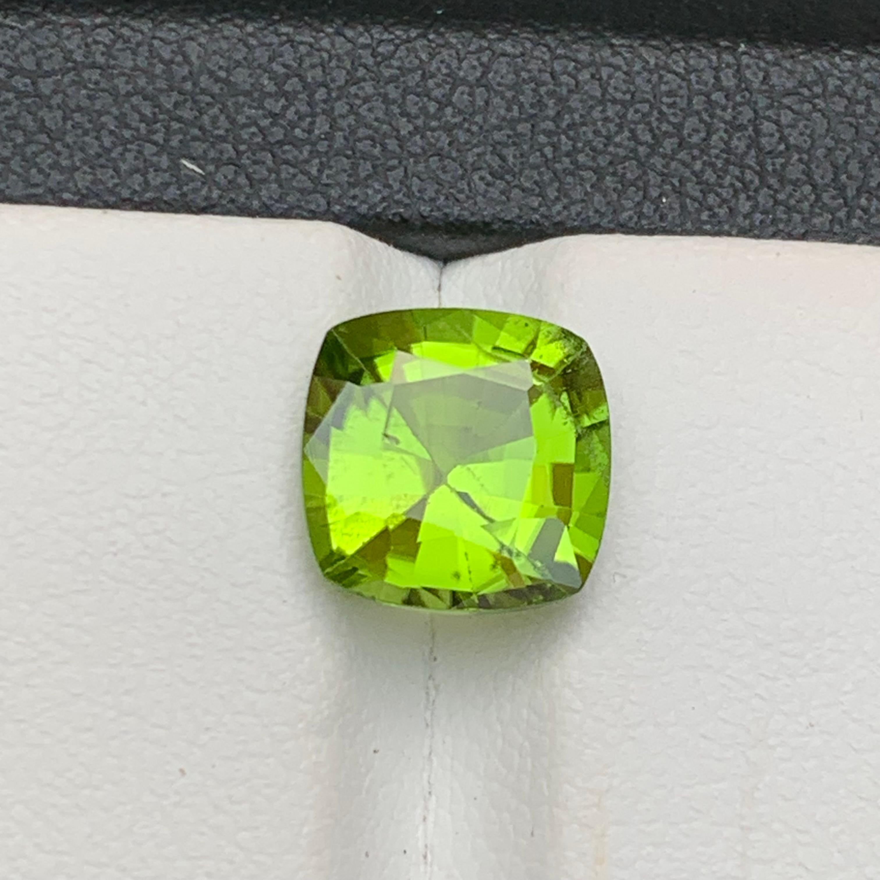 Lime Green Natural Peridot Loose Gemstone for Ring, Necklace Pendant, or any other Jewelry Setting-Modified Cushion Cut from Supat Valley, Kohistan Pakistan!!

💎 GEMSTONE TYPE: Peridot
⚖️ WEIGHT:  3.45 Carats
🪚 SHAPE & CUT: Modified Cushion Cut
📏