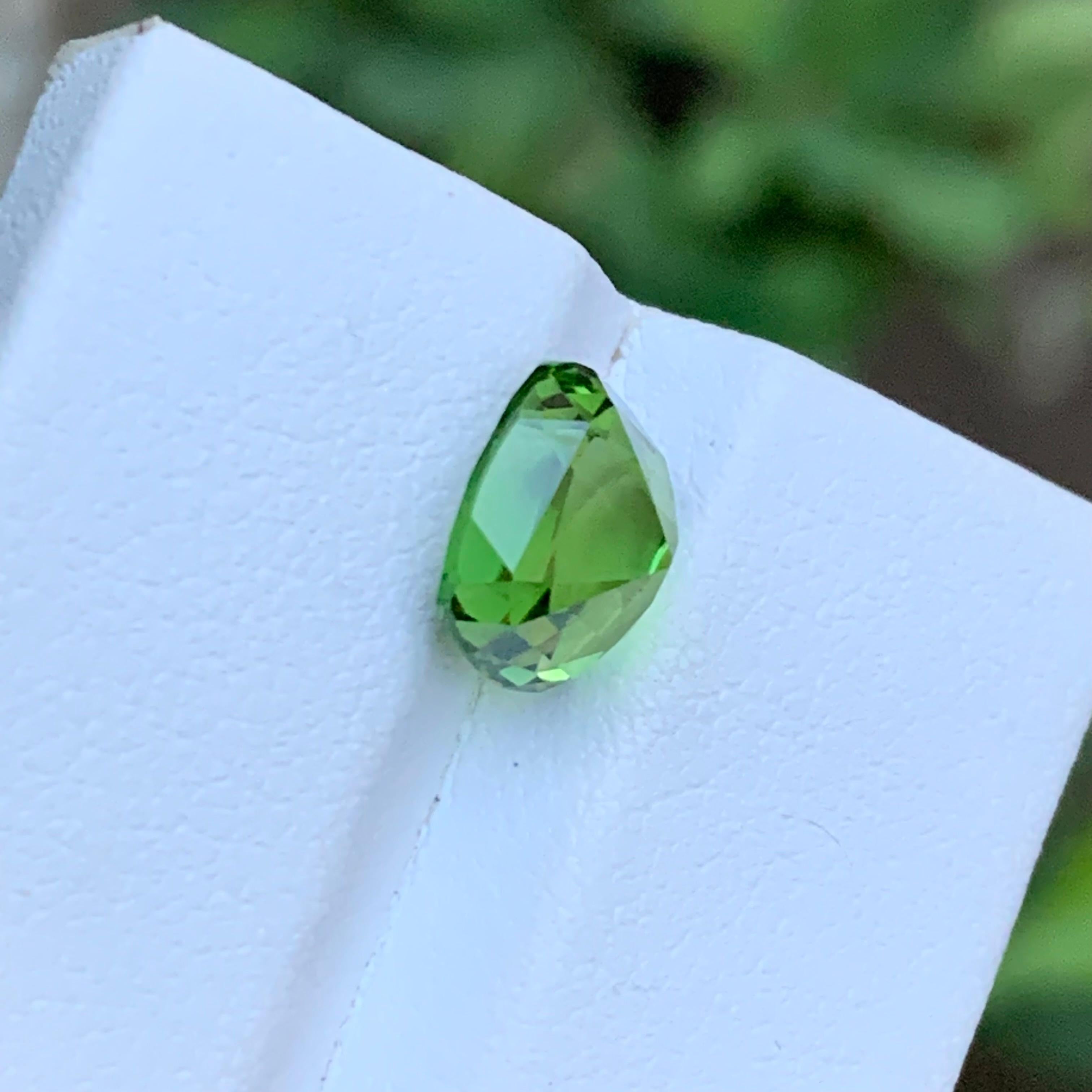 Women's or Men's Lime Green Natural Tourmaline Gemstone 3.45 Ct Cushion Cut  Ring, Pendant Jewel For Sale