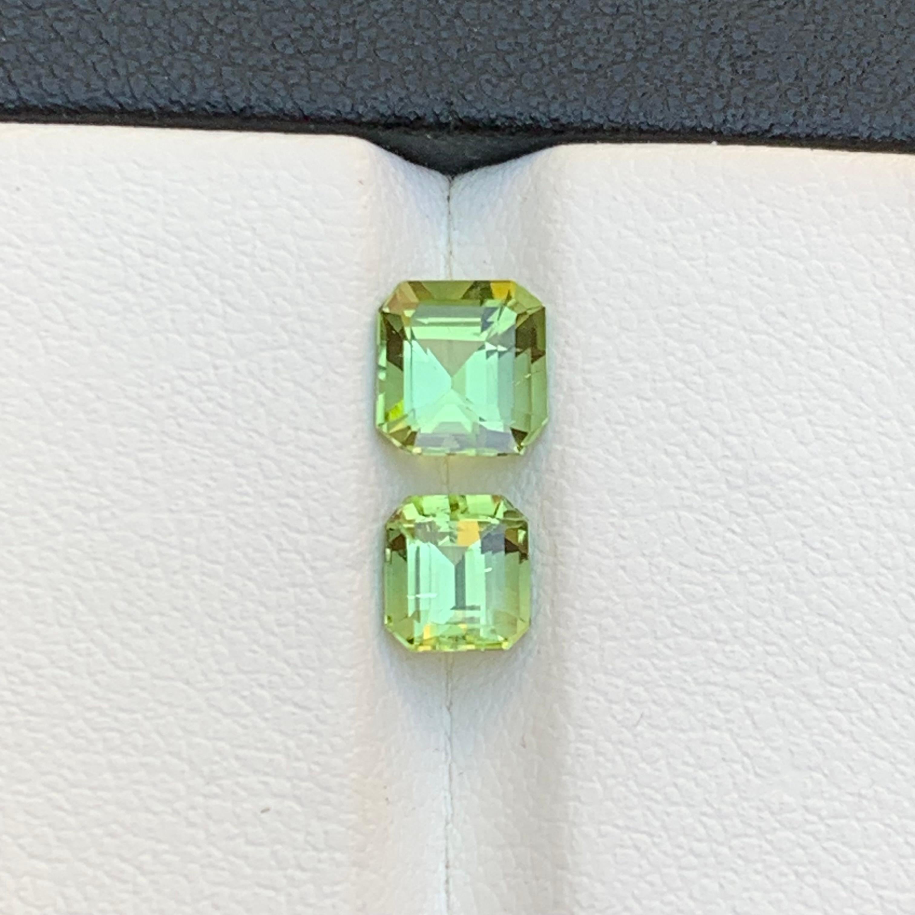 Gemme sciolte di tormalina naturale verde lime 2,05 carati taglio smeraldo - Gioielli in vendita 2