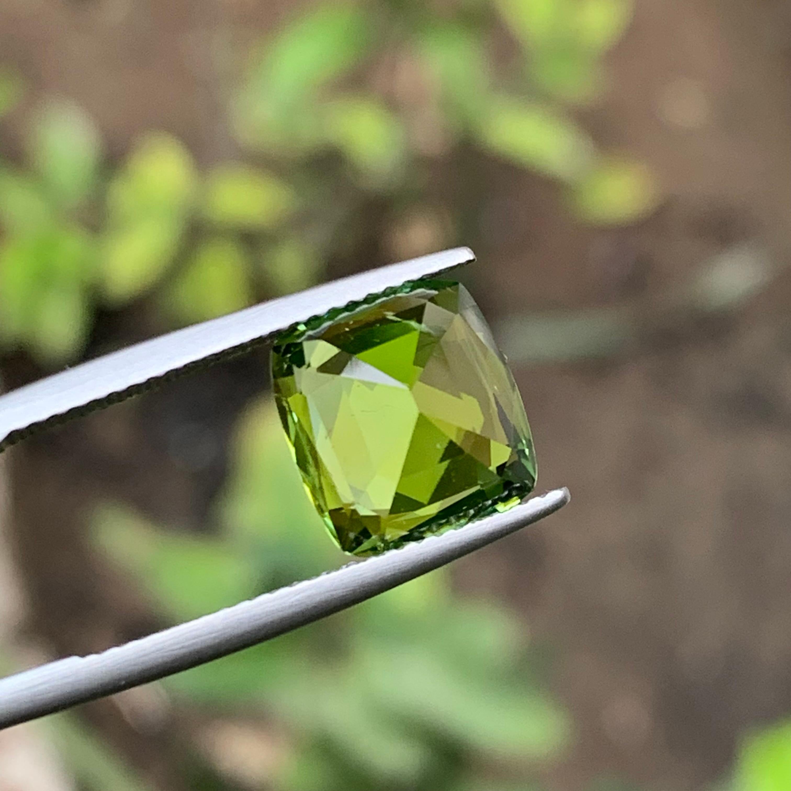Bague, collier et pendentif tourmaline naturelle vert citron taille coussin de 4,80 carats en vente 5