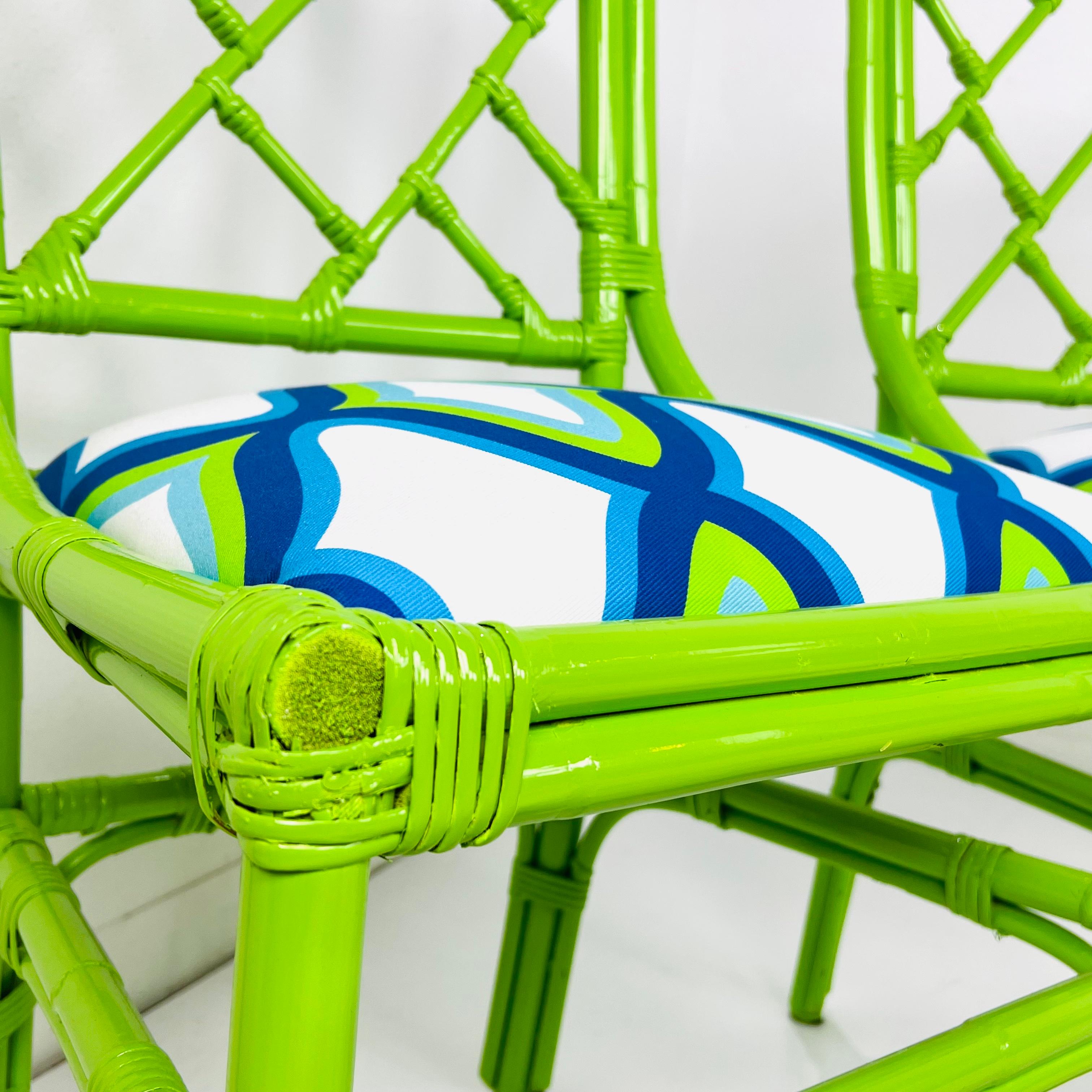 Garten-Set aus 4 chinesischen Chippendale-Stühlen und Glasplatte in Limonengrün im Angebot 9