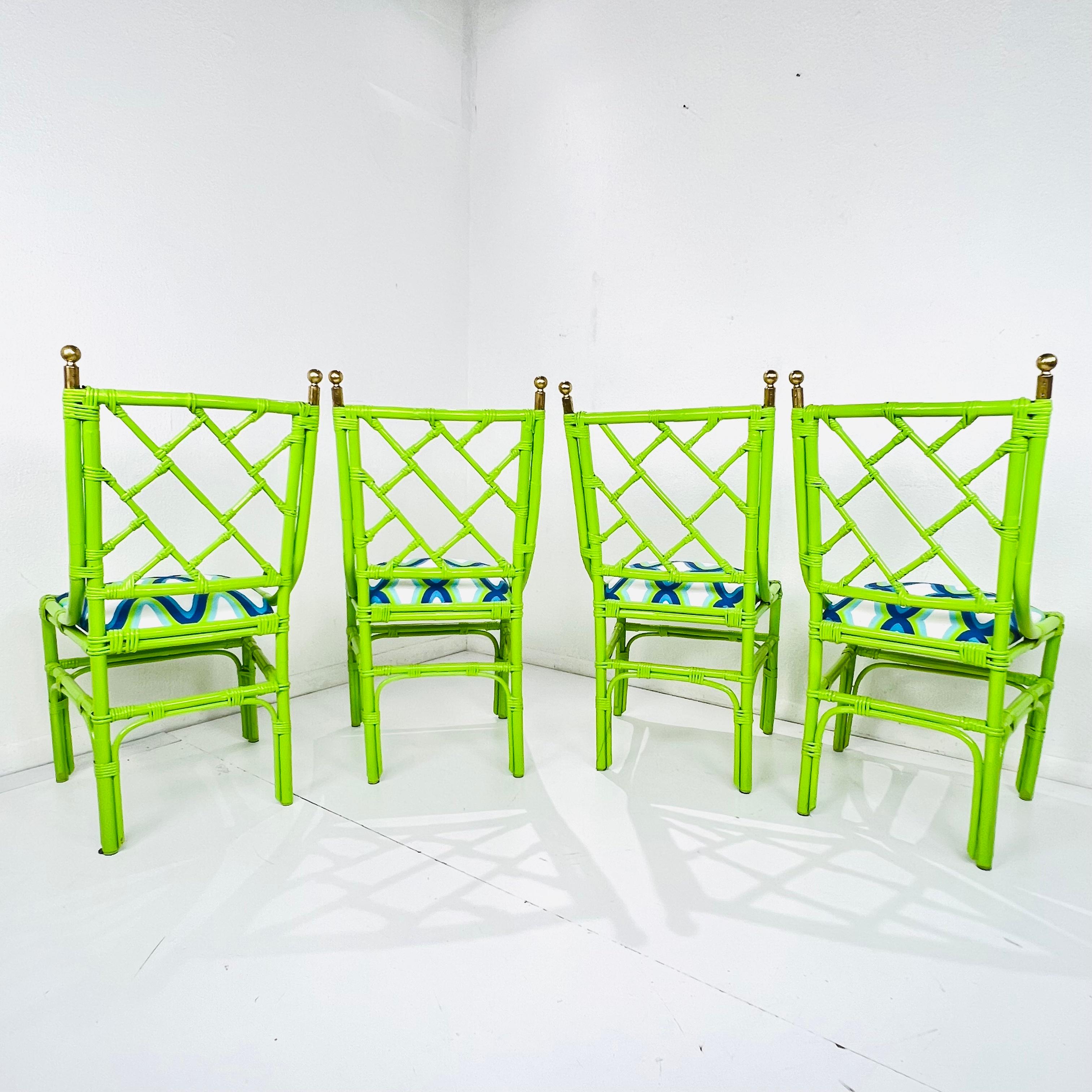 Garten-Set aus 4 chinesischen Chippendale-Stühlen und Glasplatte in Limonengrün (Lackiert) im Angebot