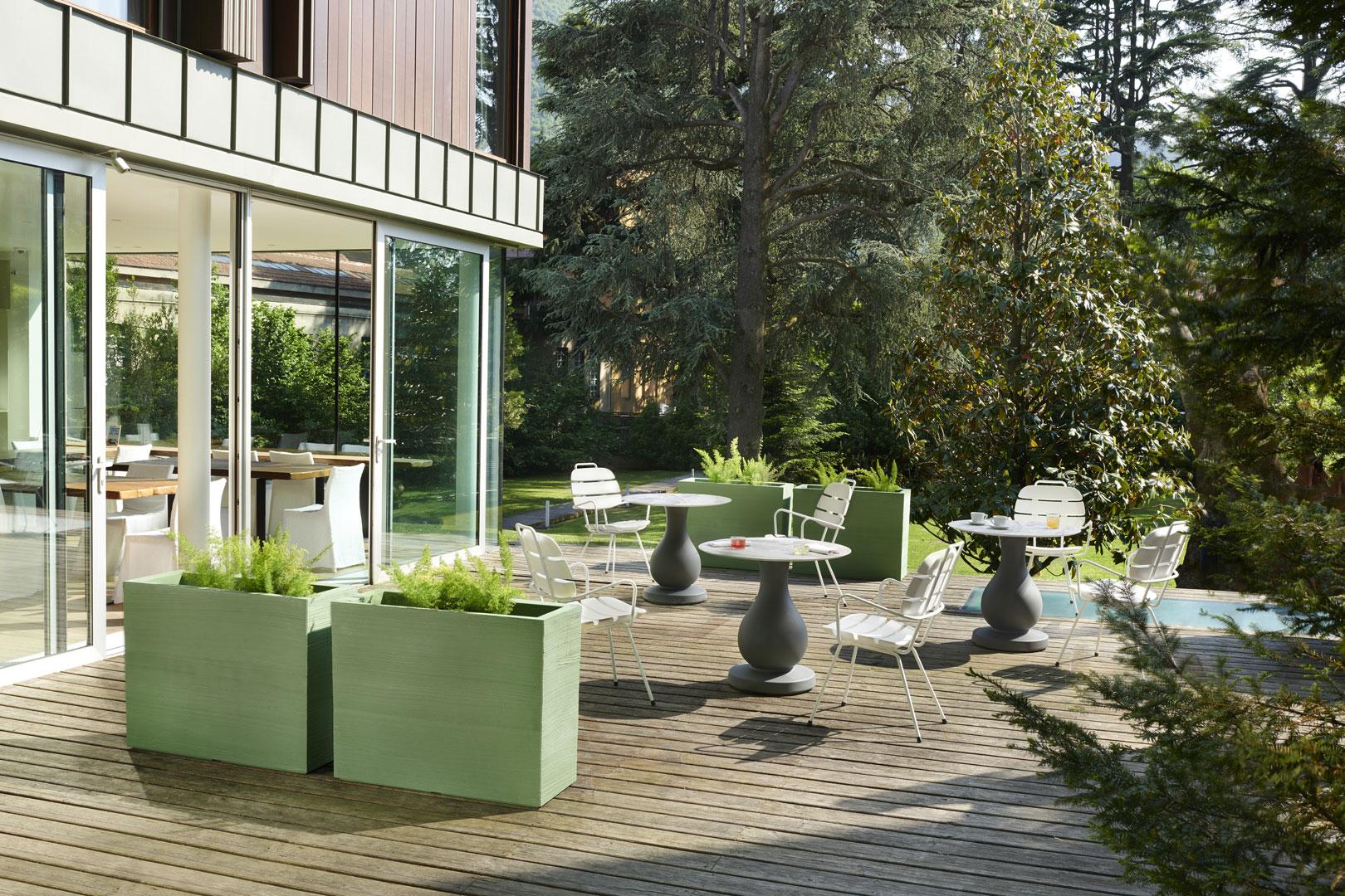Italiano Vaso Quadra Separé verde lime di Giò Colonna Romano in vendita