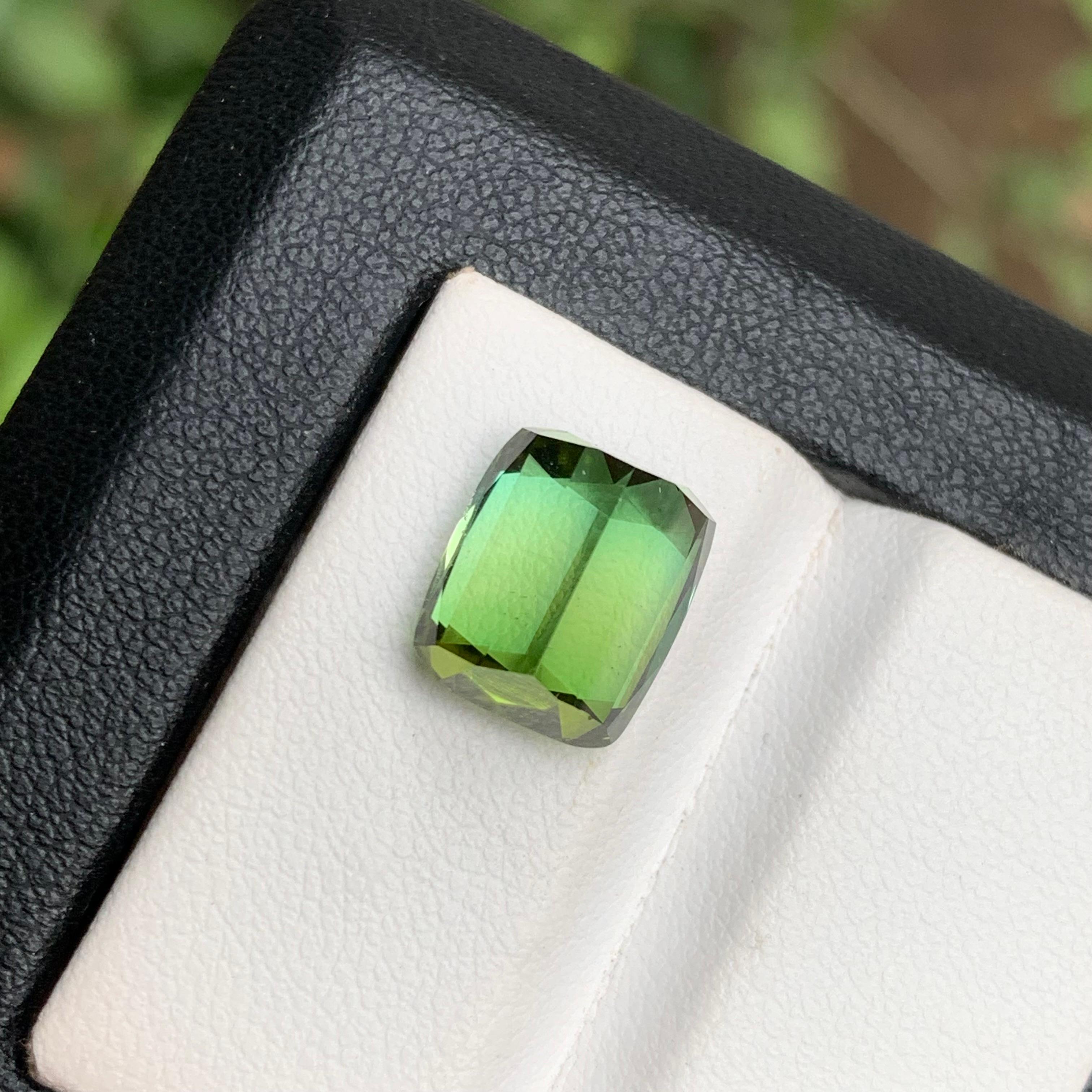 Lime Green Two Tone Natural Tourmaline Ring Loose Gemstone 6.50 Ct Cushion Cut For Sale 2