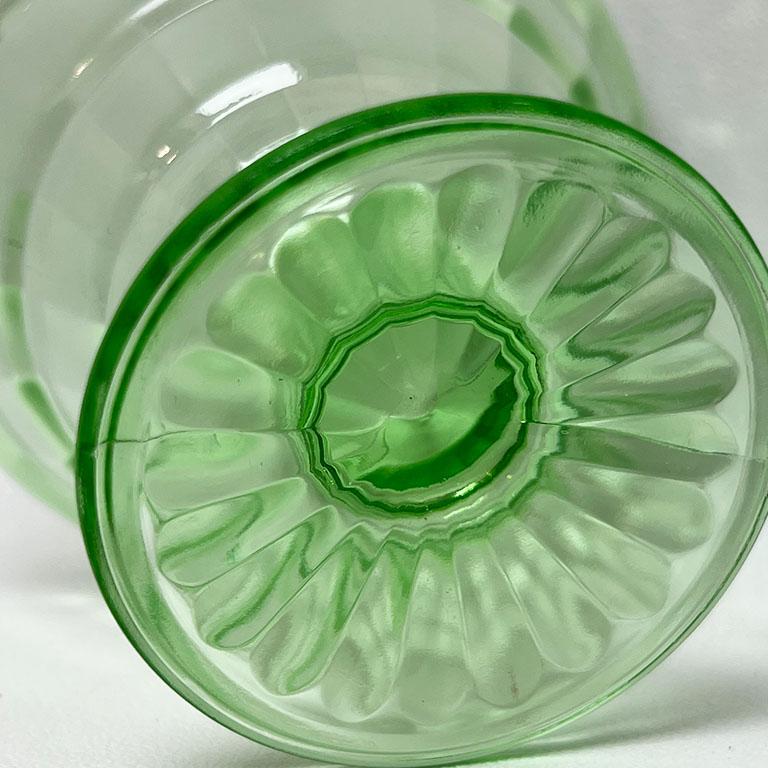 Limonengrünes Vaselineglas oder Depressionsglas Champagner Coupe-Gläser - 5er-Set (amerikanisch) im Angebot