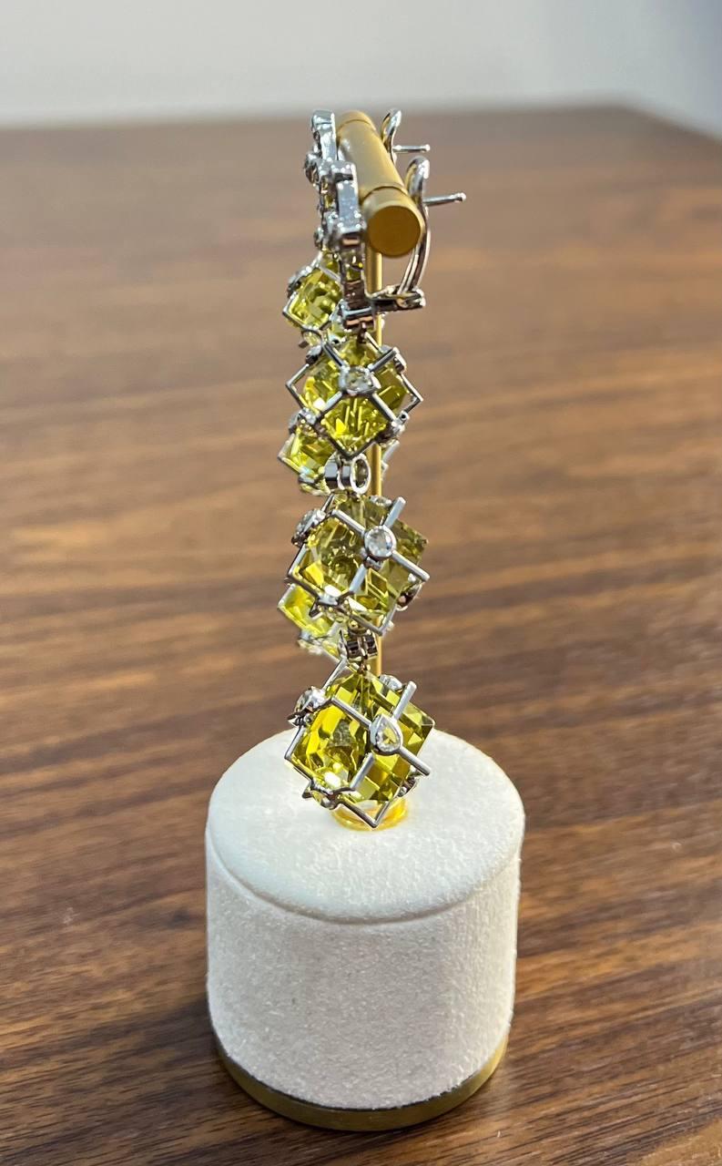 Orecchini a goccia con diamante in oro bianco 18 carati con dichiarazione di Lime Lemon Yellow Quartz in vendita 3