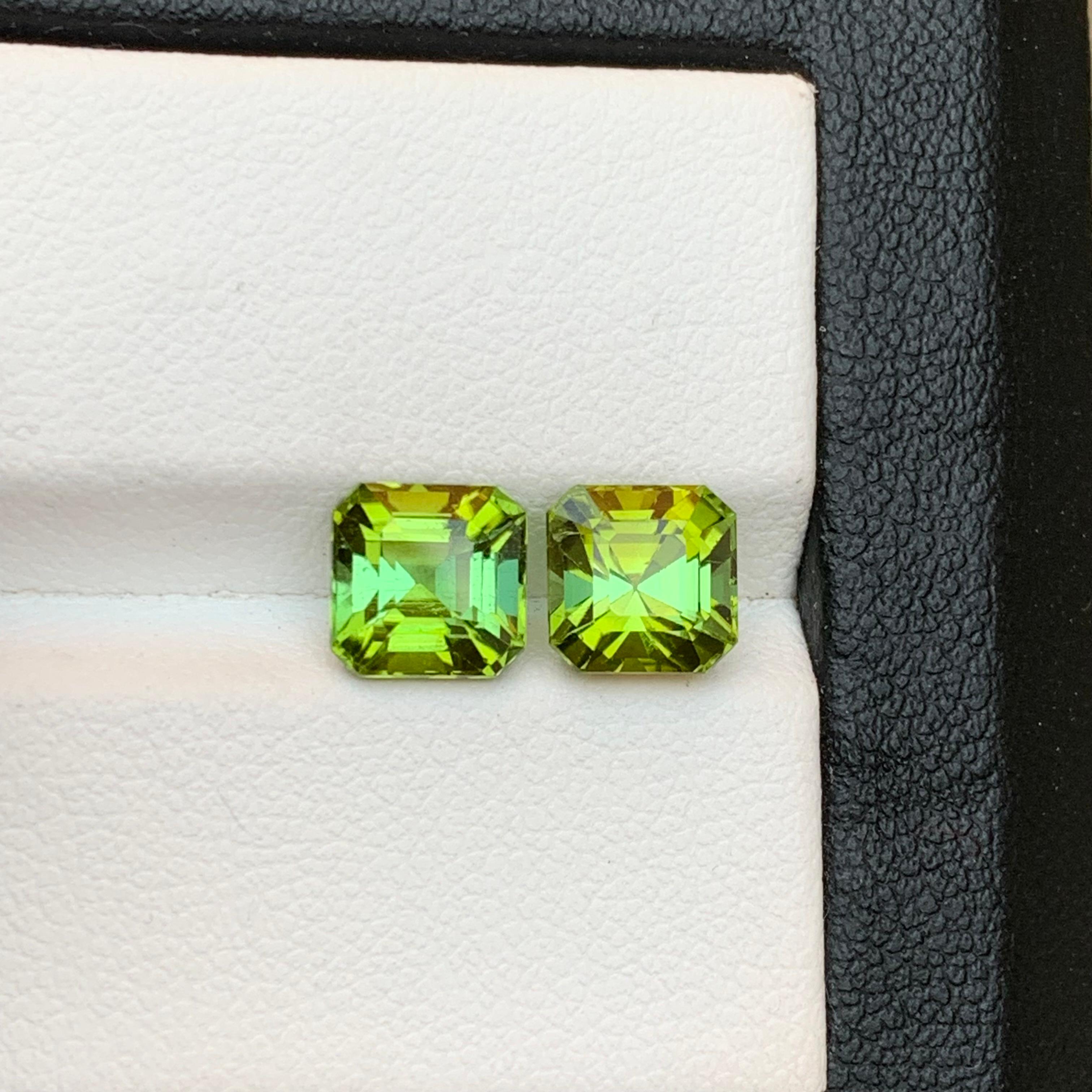 Juego de gemas sueltas de turmalina natural de color verde menta lima de 3,55 qt talla Asscher en venta 1