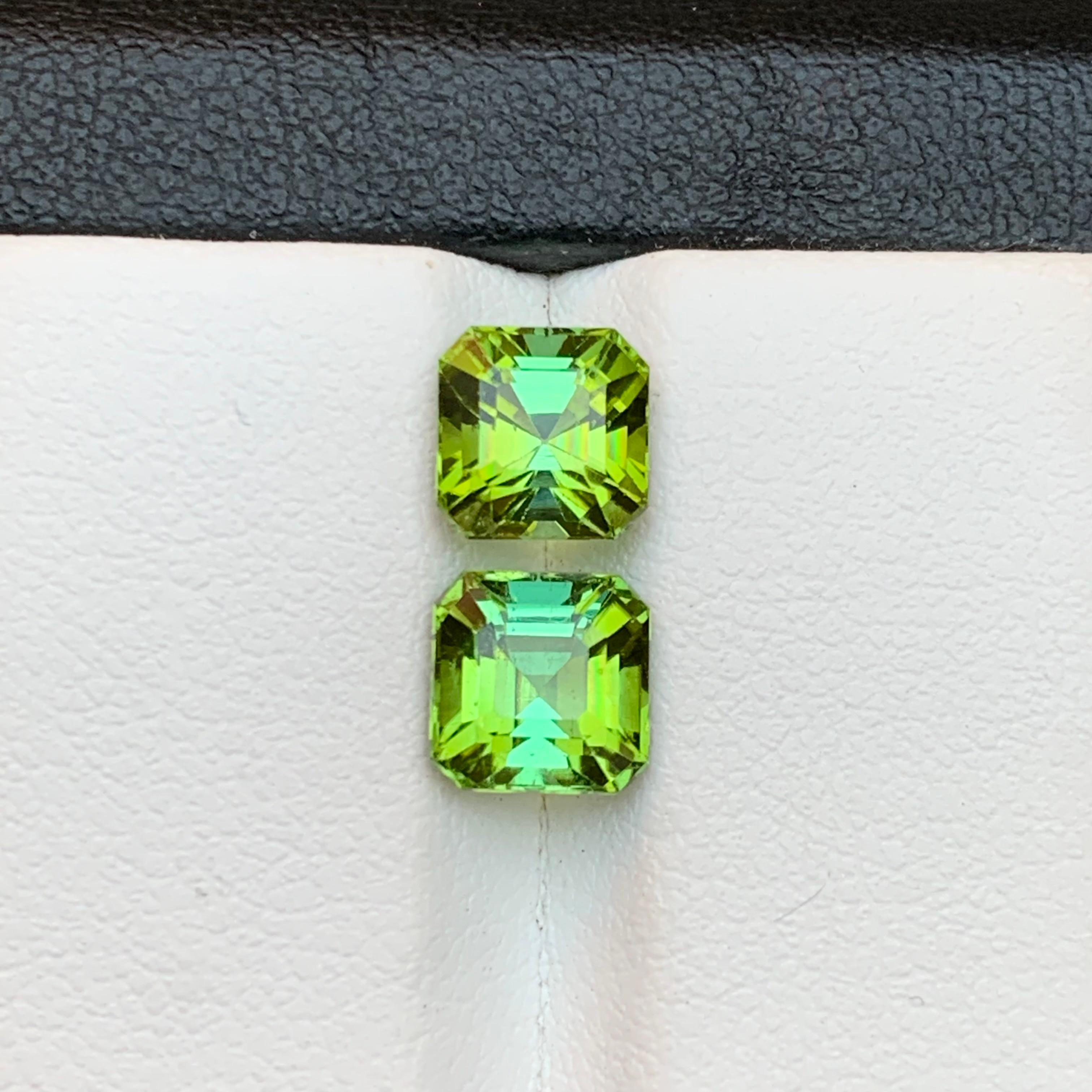 Juego de gemas sueltas de turmalina natural de color verde menta lima de 3,55 qt talla Asscher en venta 3