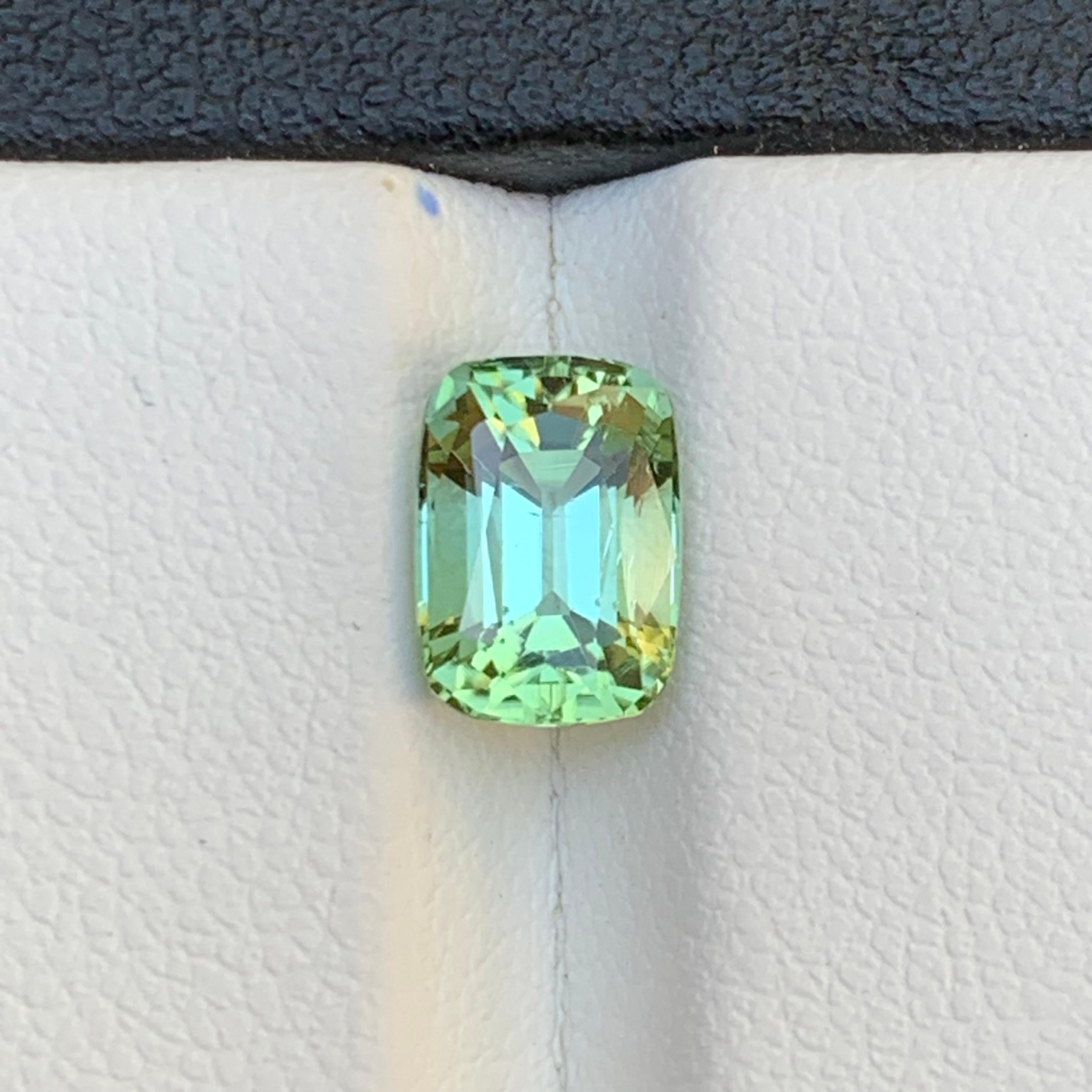 Contemporary Lime Mint Green Natural Tourmaline Ring Loose Gemstone 2.05 Ct Cushion Cut-Jewel For Sale