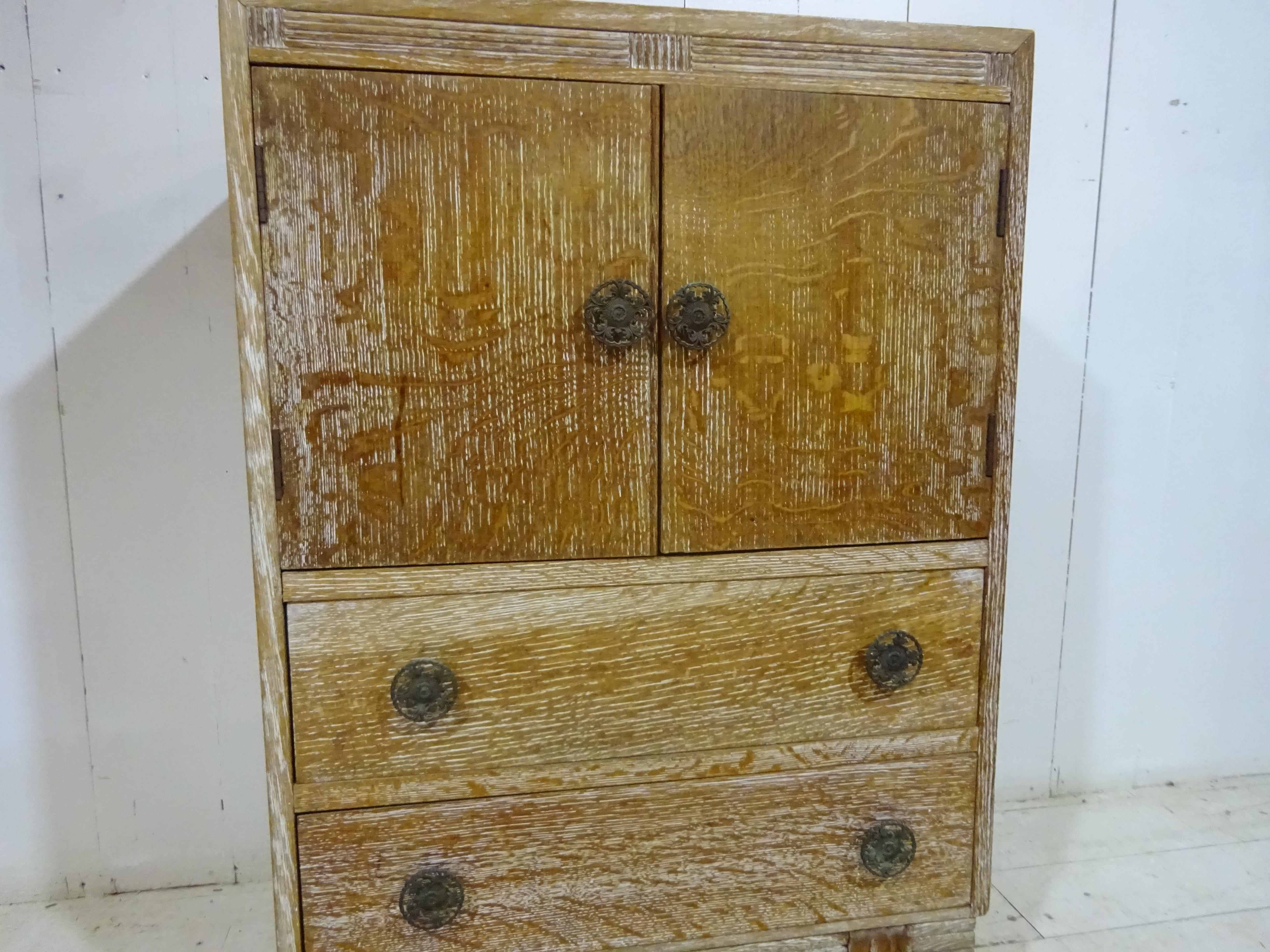 Dated circa 1930's this is a fabulous cabinet by Heals of London

Heal's (