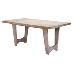 Table de salle à manger en chêne chauffé avec rallonges amovibles, France, milieu du 20e siècle