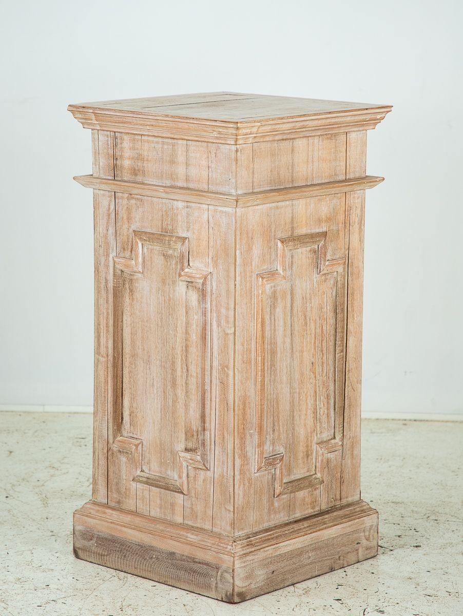 Limed Oak Pedestal with Applied Mouldings, England, Mid 20th C. In Good Condition For Sale In South Salem, NY