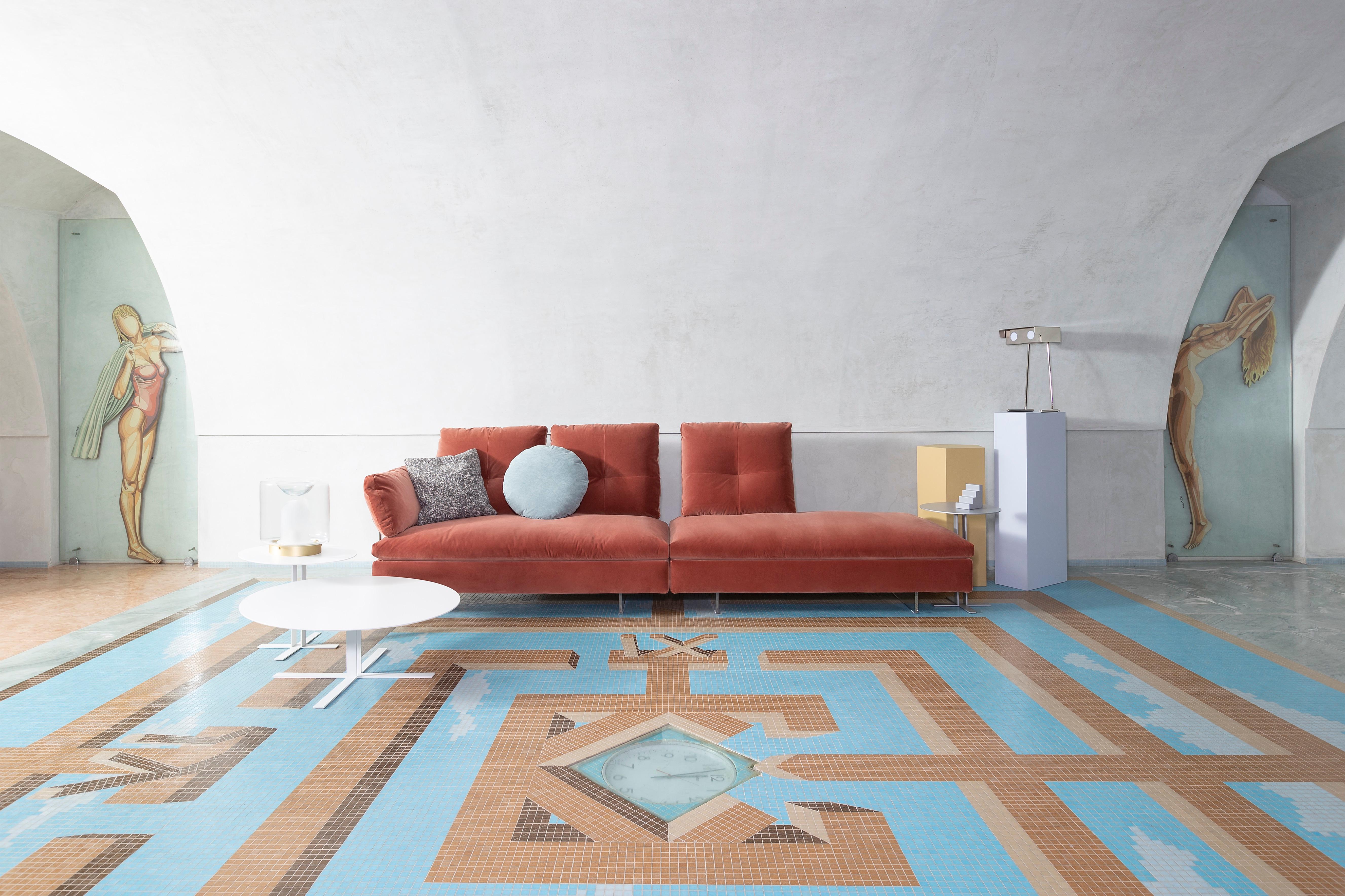 Limes New 80 Kleines Sofa mit beigefarbener Polsterung und Rollarmlehne von Sergio Bicego, neu (Moderne) im Angebot