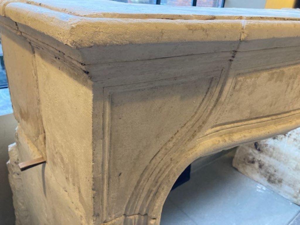 French Limestone Fireplace Mantel dating from the Beginning of the 19th Century For Sale