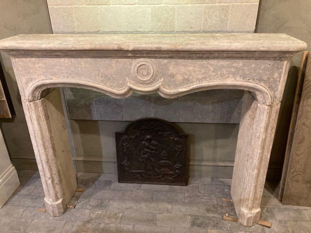 Limestone Fireplace Mantel, dating from the Beginning of the 19th Century For Sale 2