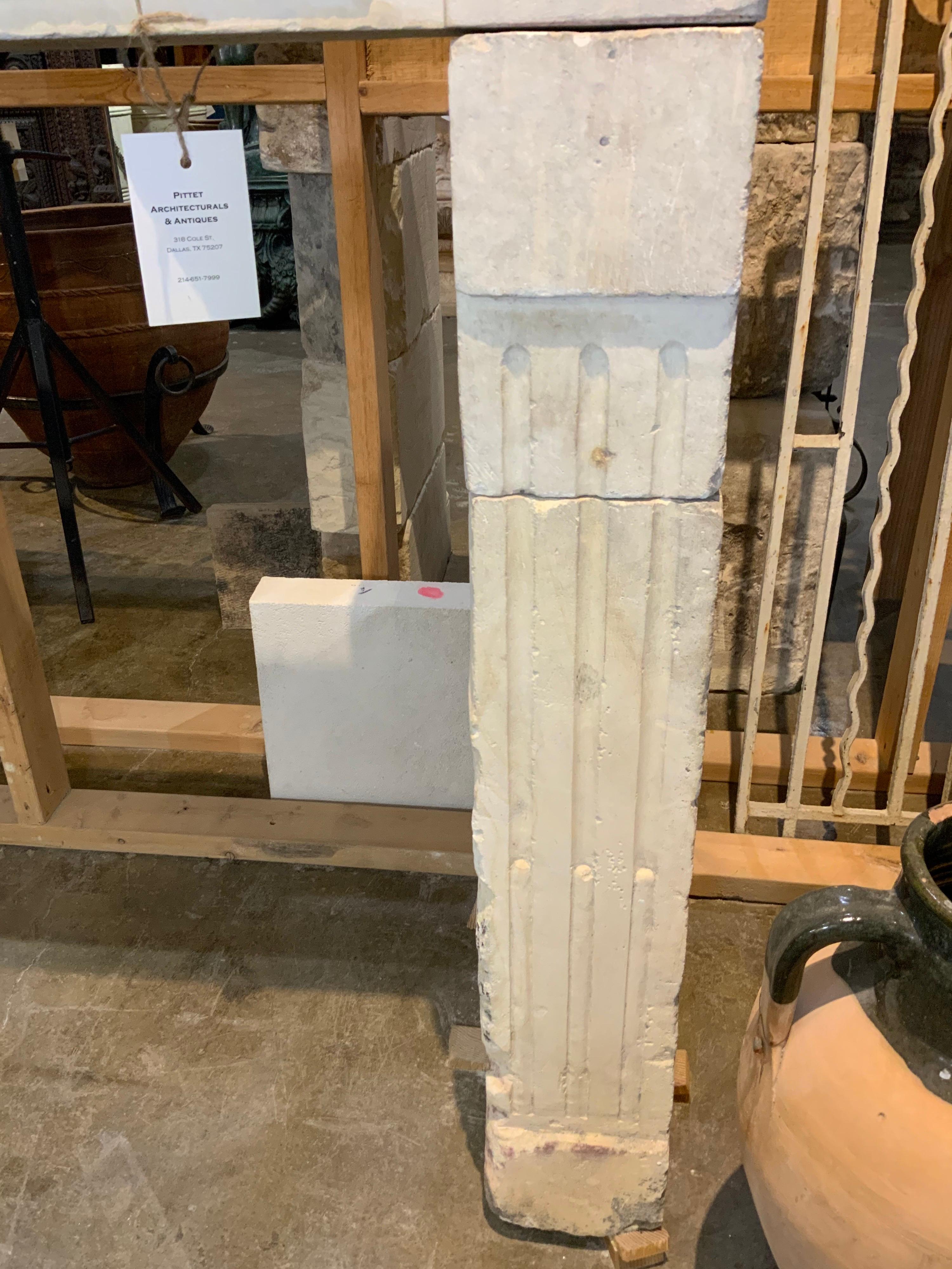 1780s French Limestone Mantel In Good Condition For Sale In Dallas, TX