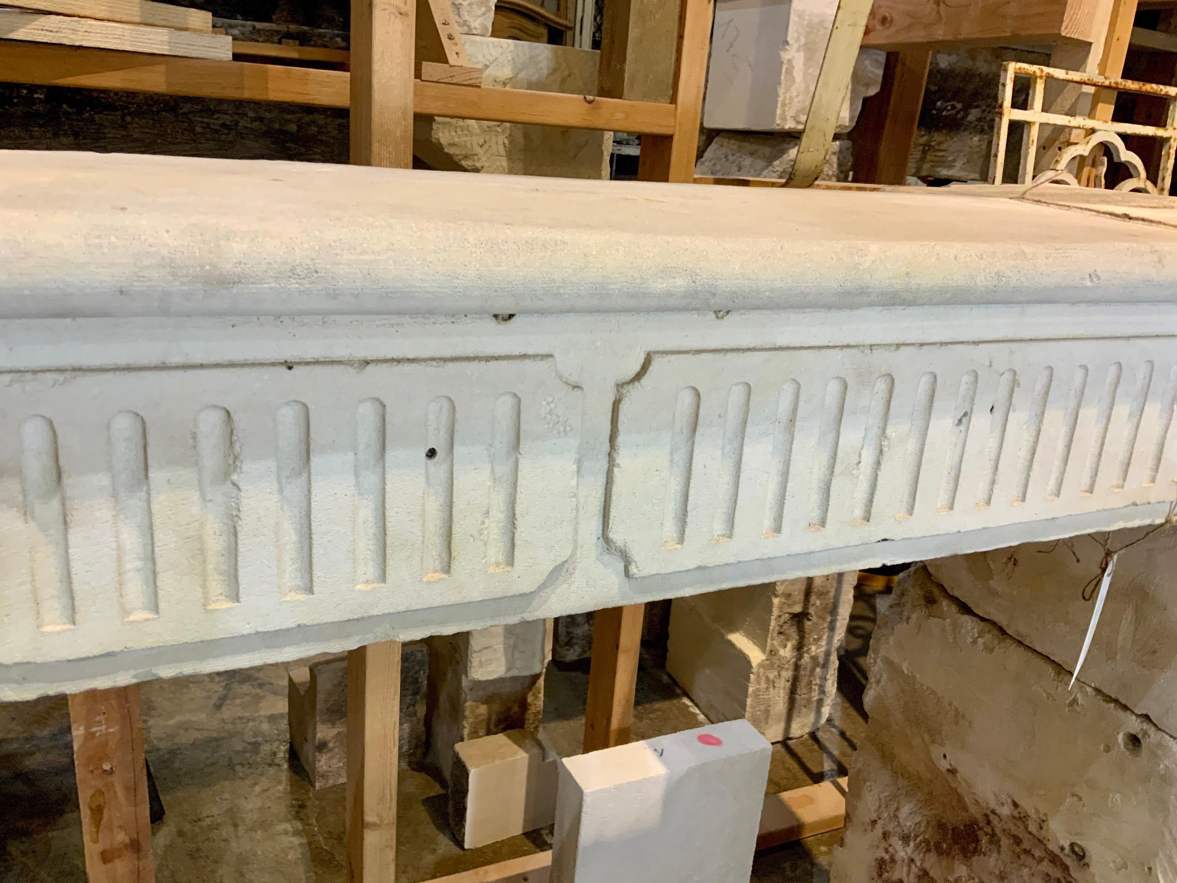 1780s French Limestone Mantel For Sale 1