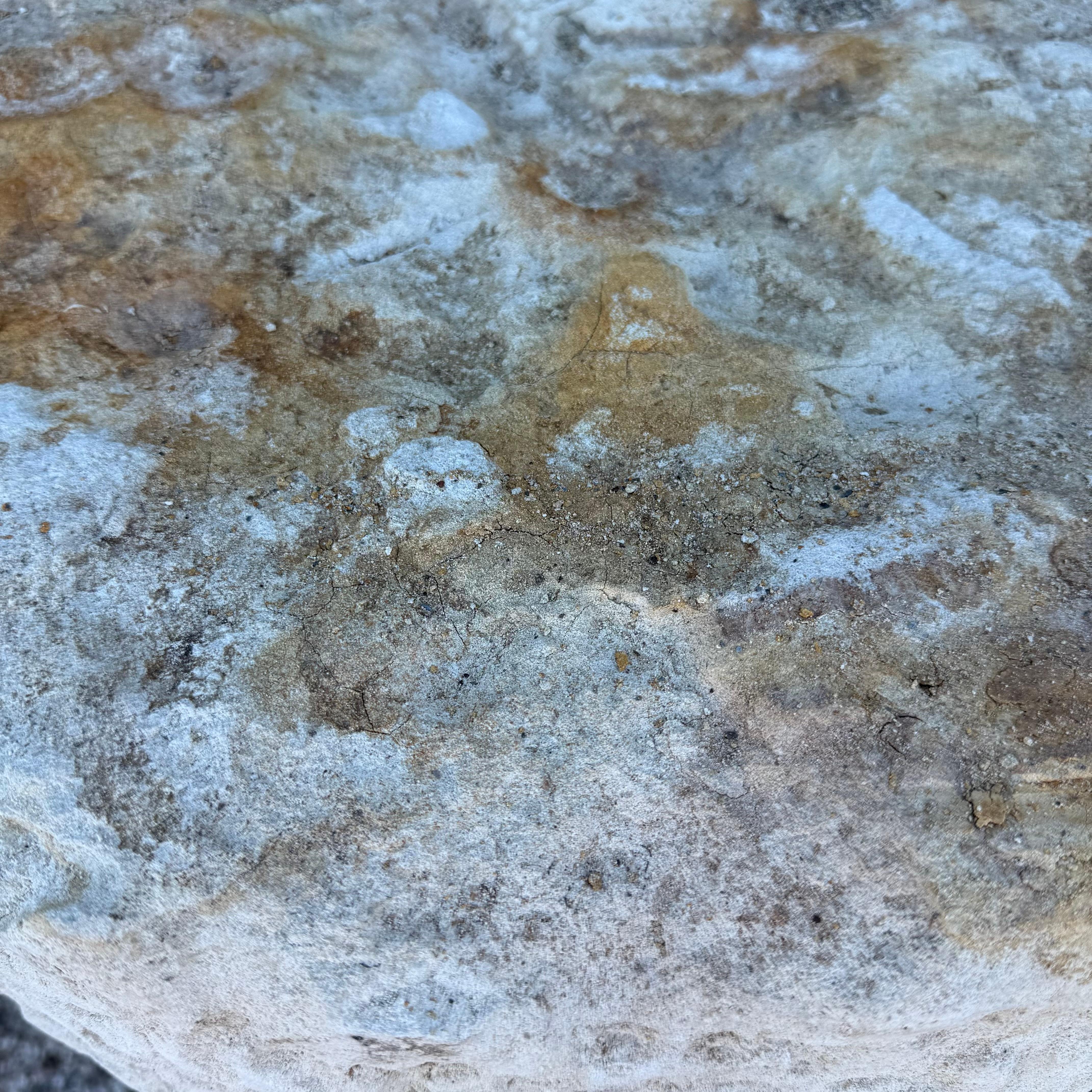 Tavolo o piedistallo per esterni in pietra calcarea da 31