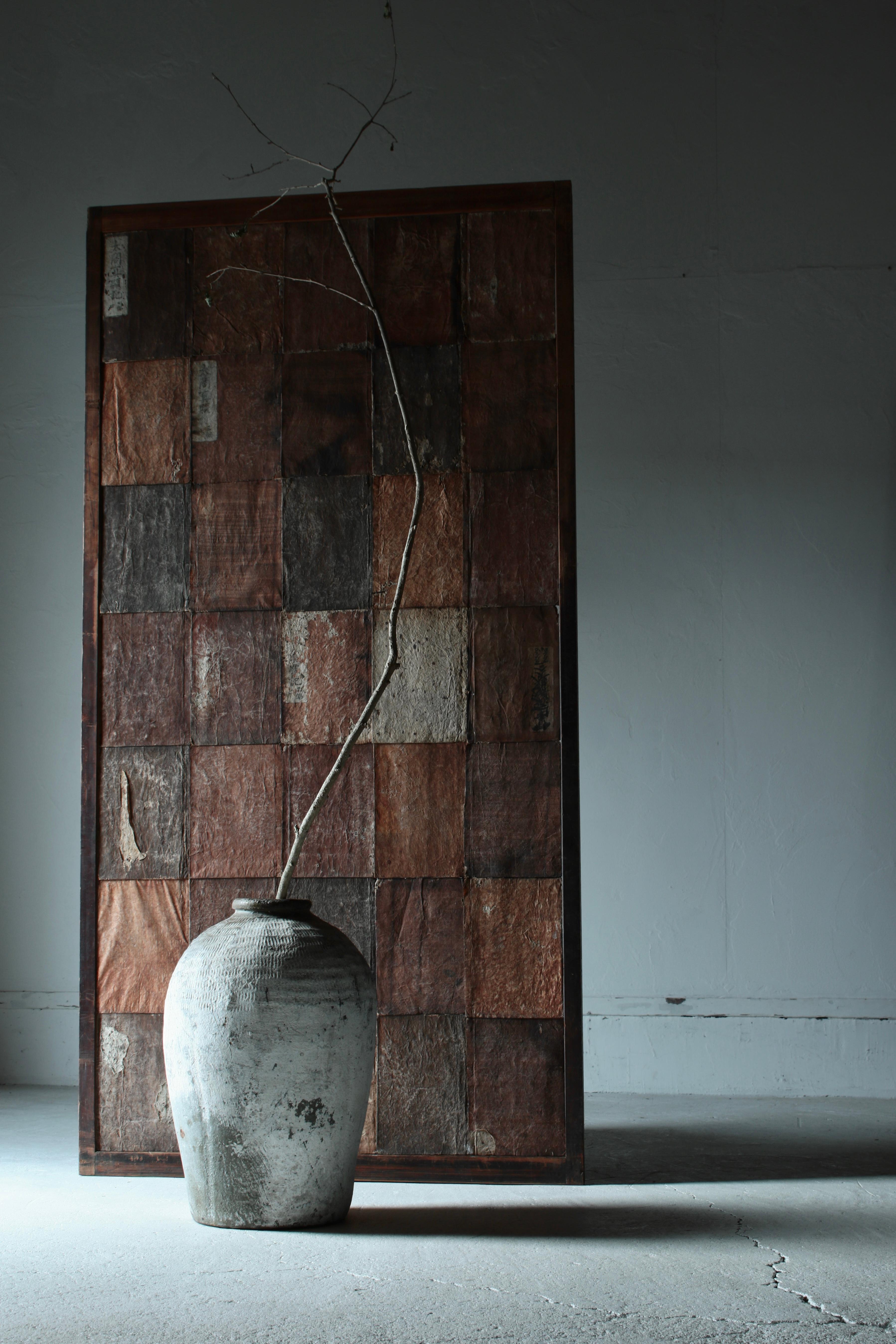 Jarre à saké striée de calcaire / Vase à fleurs / Wabi-sabi en vente 13