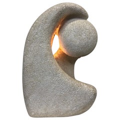 Lampe de table en pierre calcaire d'Albert Tormos, France, années 1970