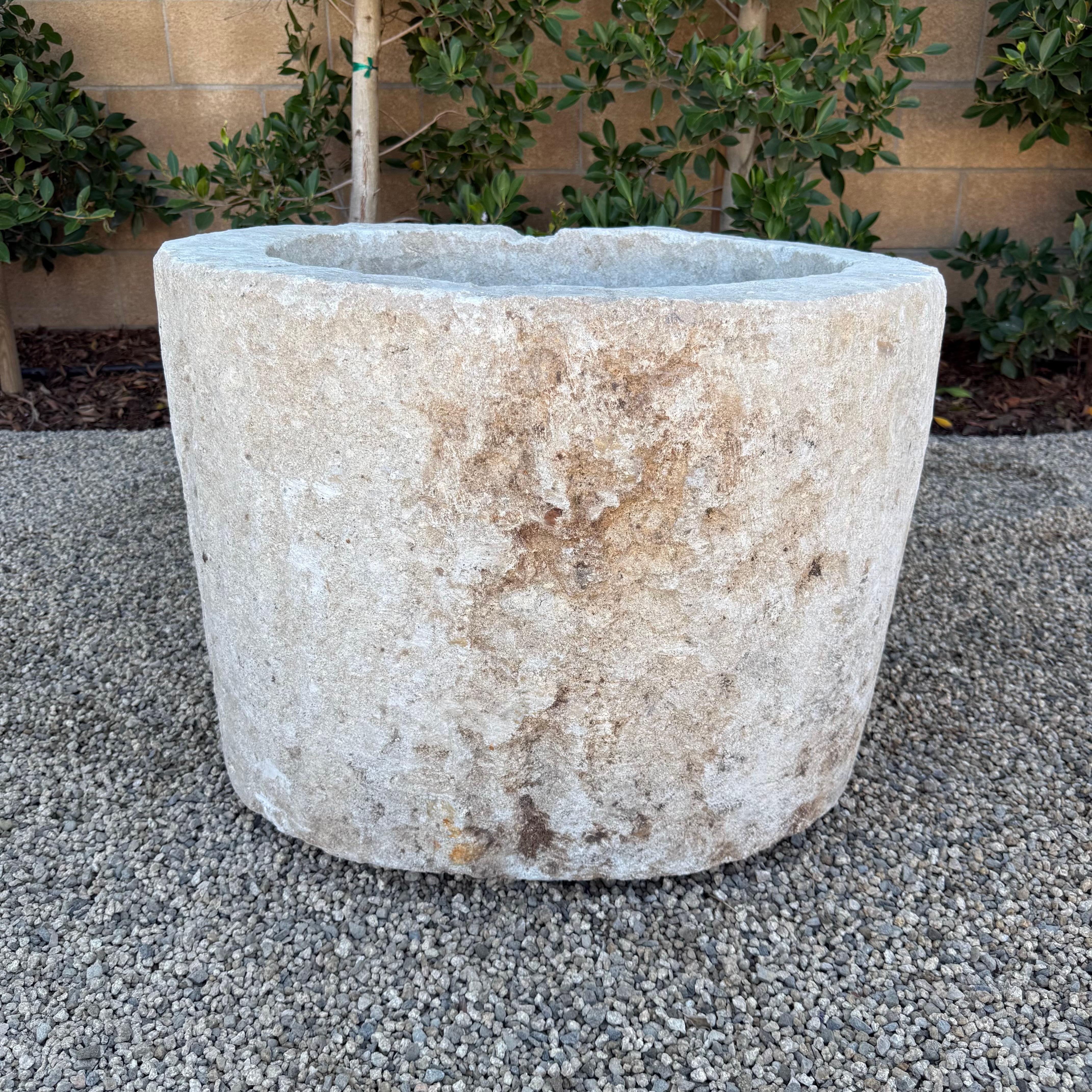 Vintage Kalkstein Trog
Größe: 30