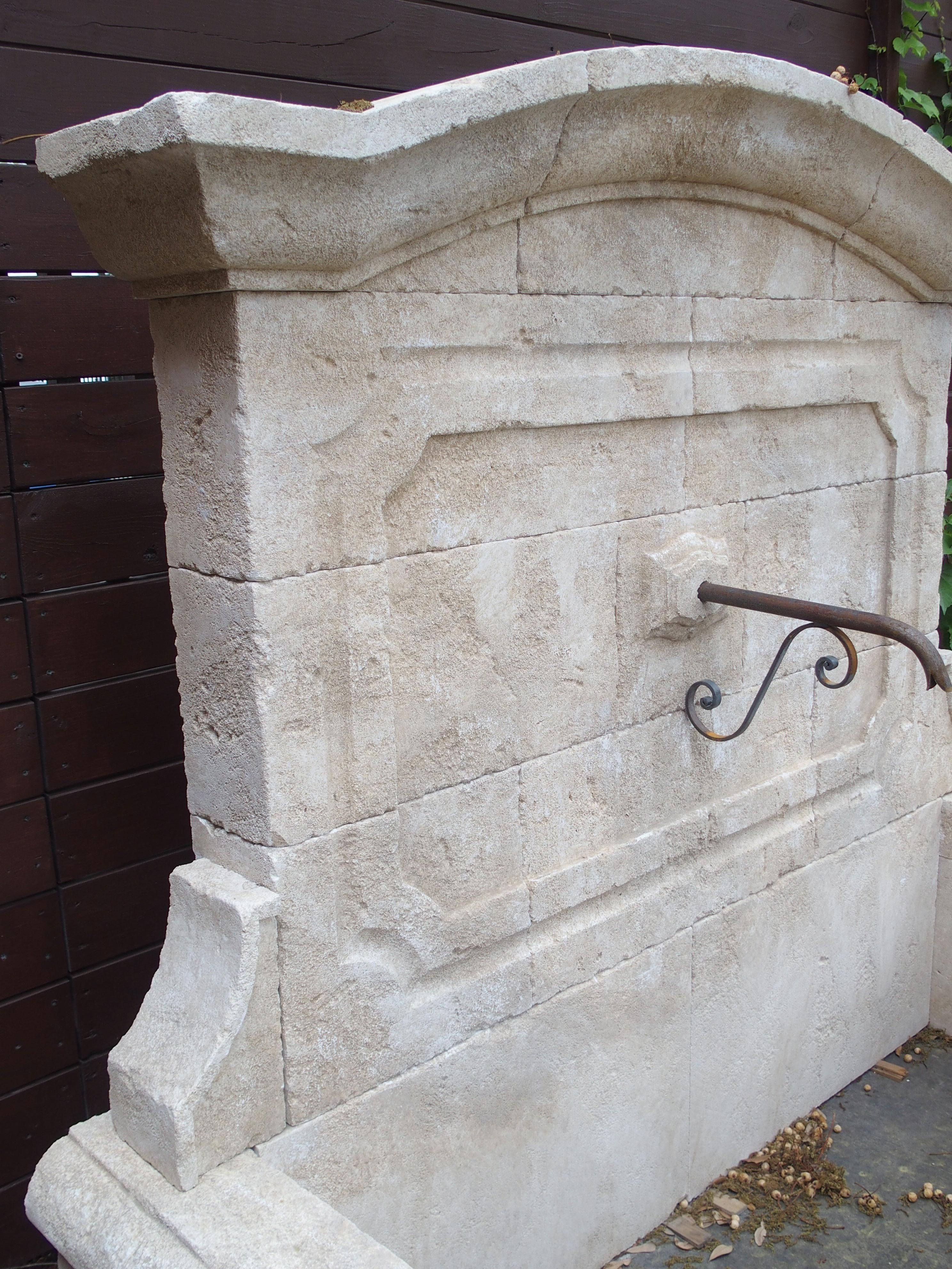 Limestone Wall Fountain with Carved Stone Backplate from Provence, France In Good Condition In Dallas, TX
