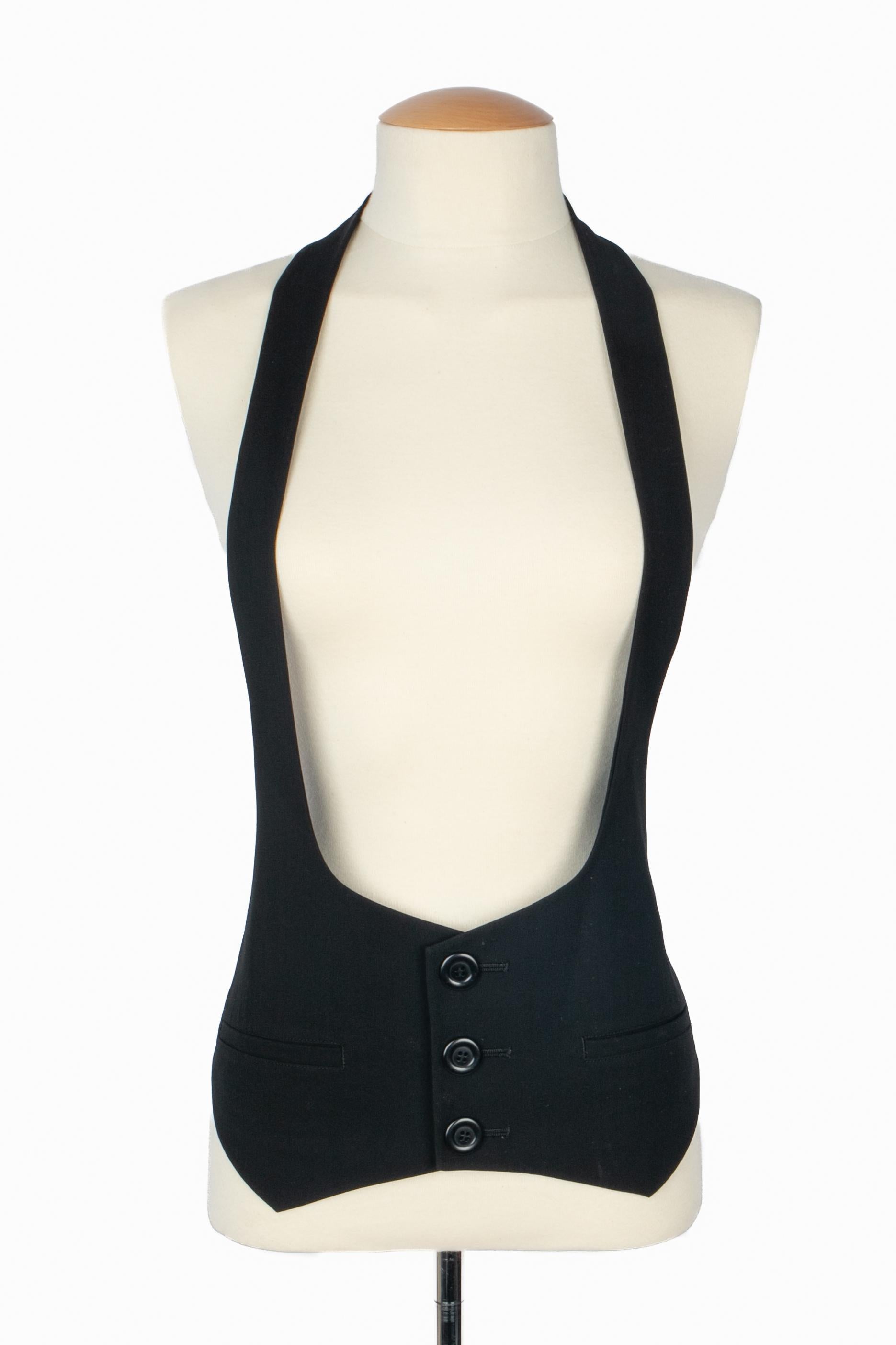 LIMI FEU - (Made in Japan) Black wool jacket. Size XS.

Condition:
Very good condition

Dimensions:
Chest: 39 cm

SKU:FH287