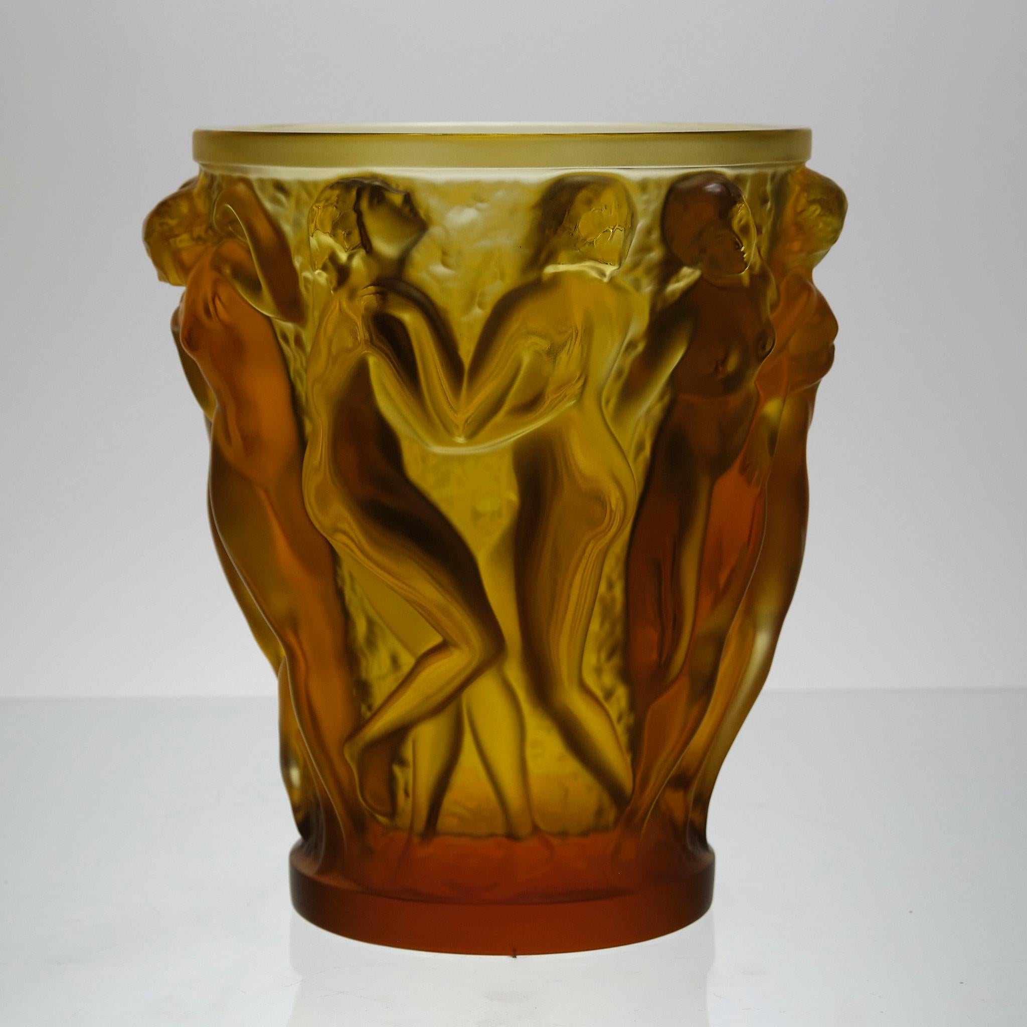 Vase « Bacchantes » en verre de cristal ambré à édition limitée pour l'anniversaire de Lalique 2