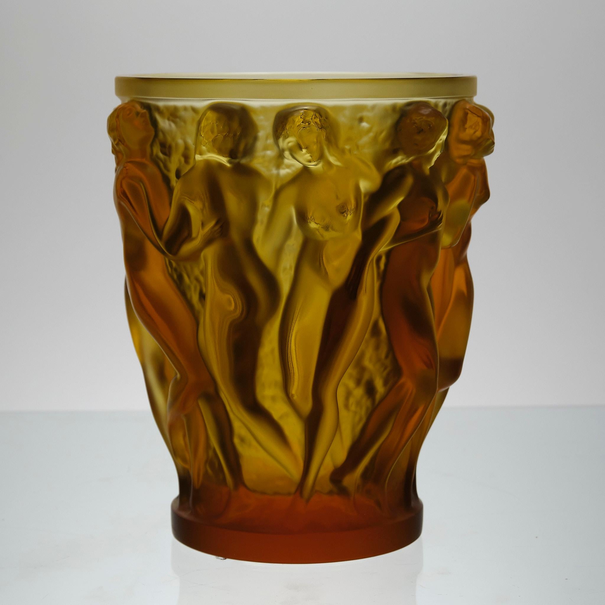 Vase « Bacchantes » en verre de cristal ambré à édition limitée pour l'anniversaire de Lalique 1