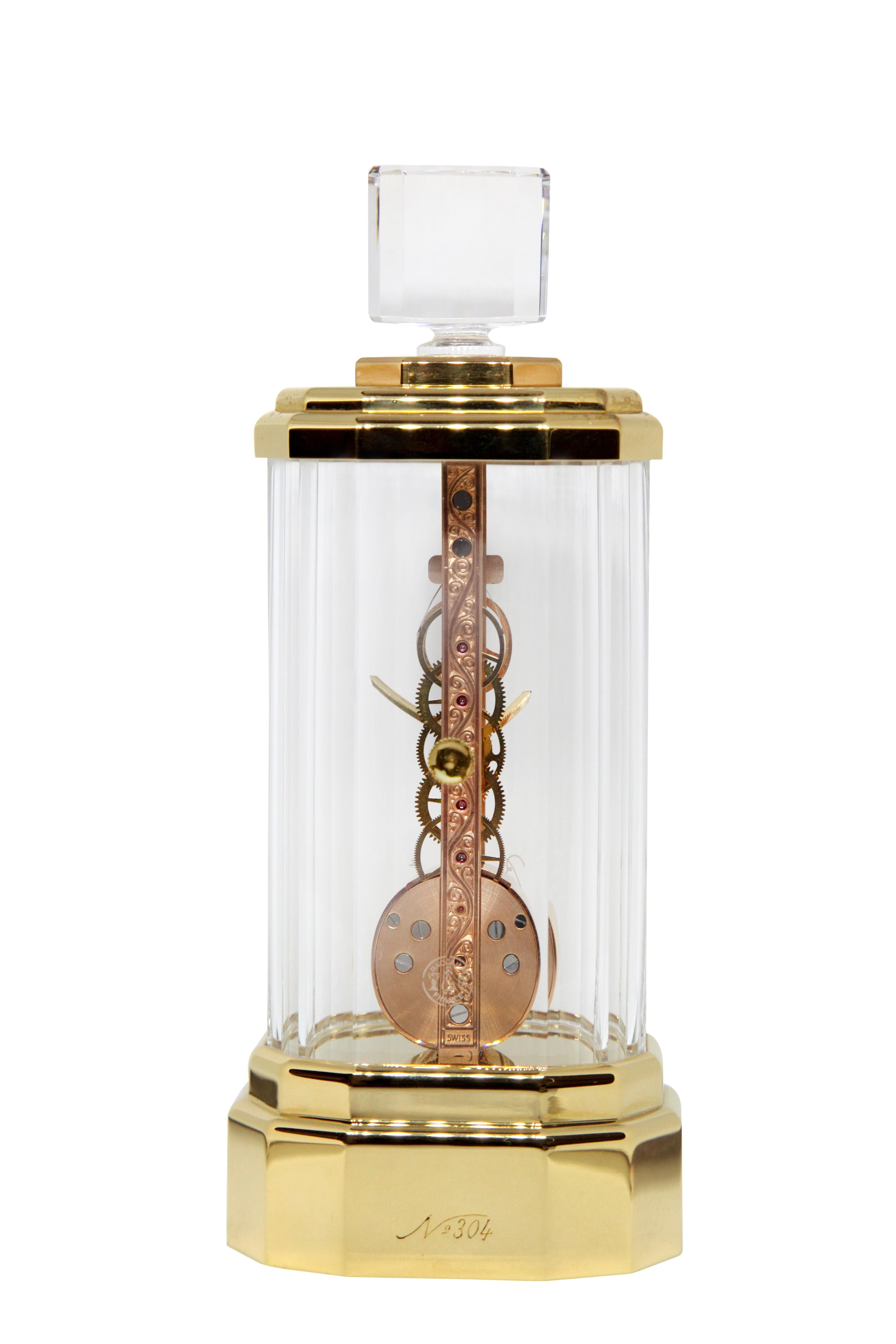 Horloge pour flacon de parfum Bridge Skeletonized de Baccarat x Corum, édition limitée  1