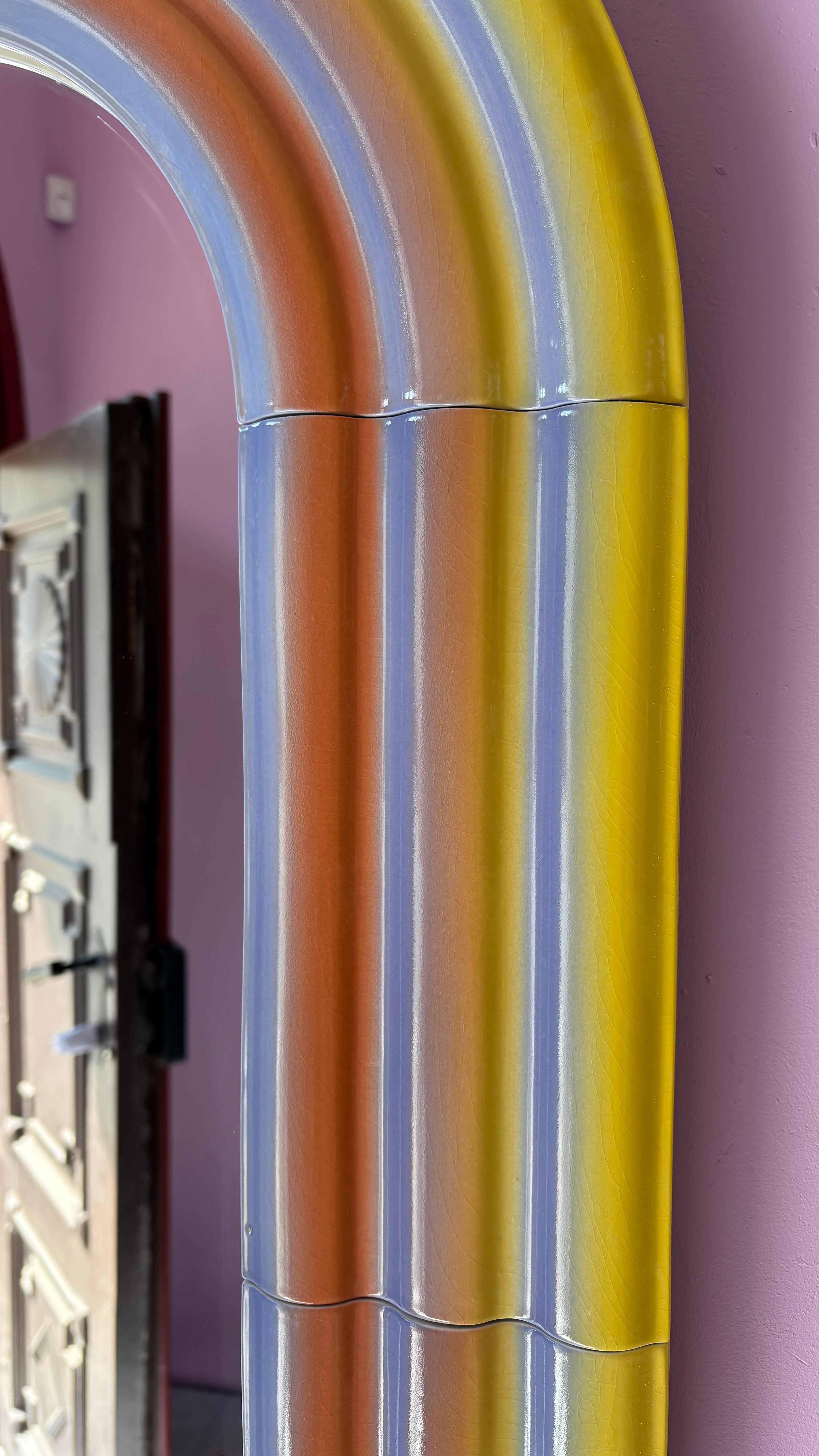Polacco Specchio in ceramica limitato ELO 60x120 giallo, albicocca e lilla di Pani Jurek in vendita