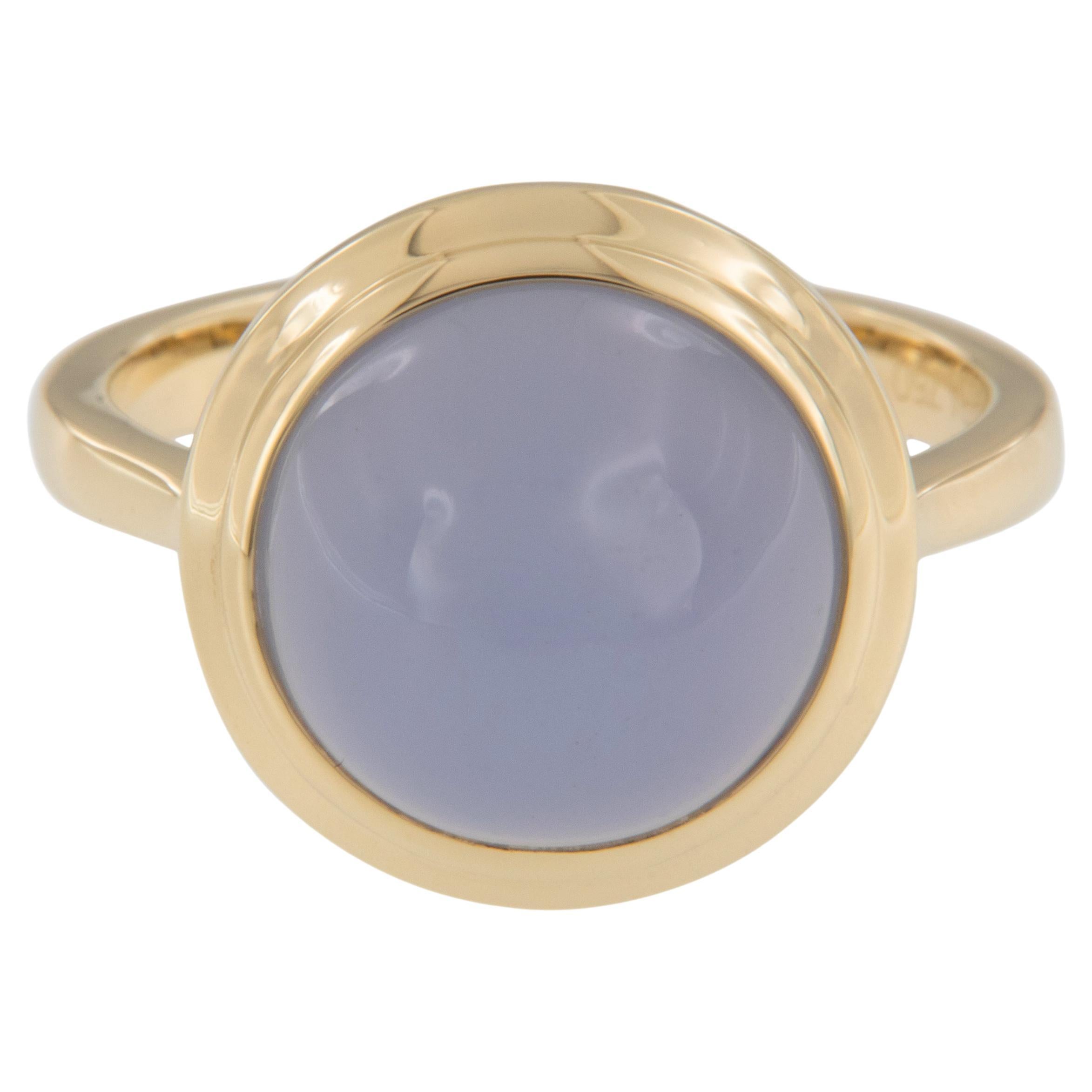Anillo de oro amarillo de 18 quilates de edición limitada con calcedonia azul de 6,84 quilates de Goshwara en venta