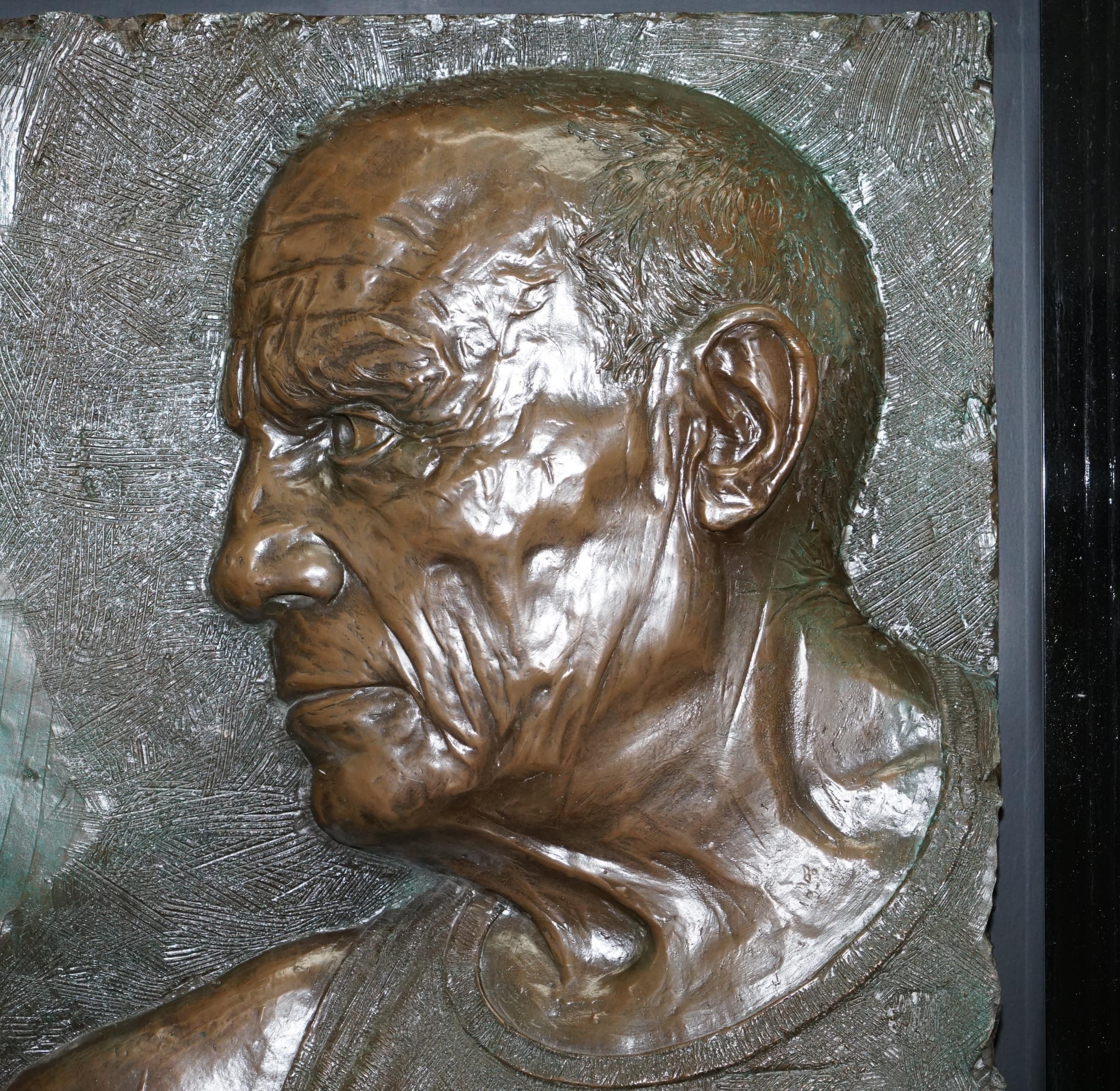 Européen Édition limitée 3/65 hommage à Picasso grand tableau en bronze signé Bill Mack en vente