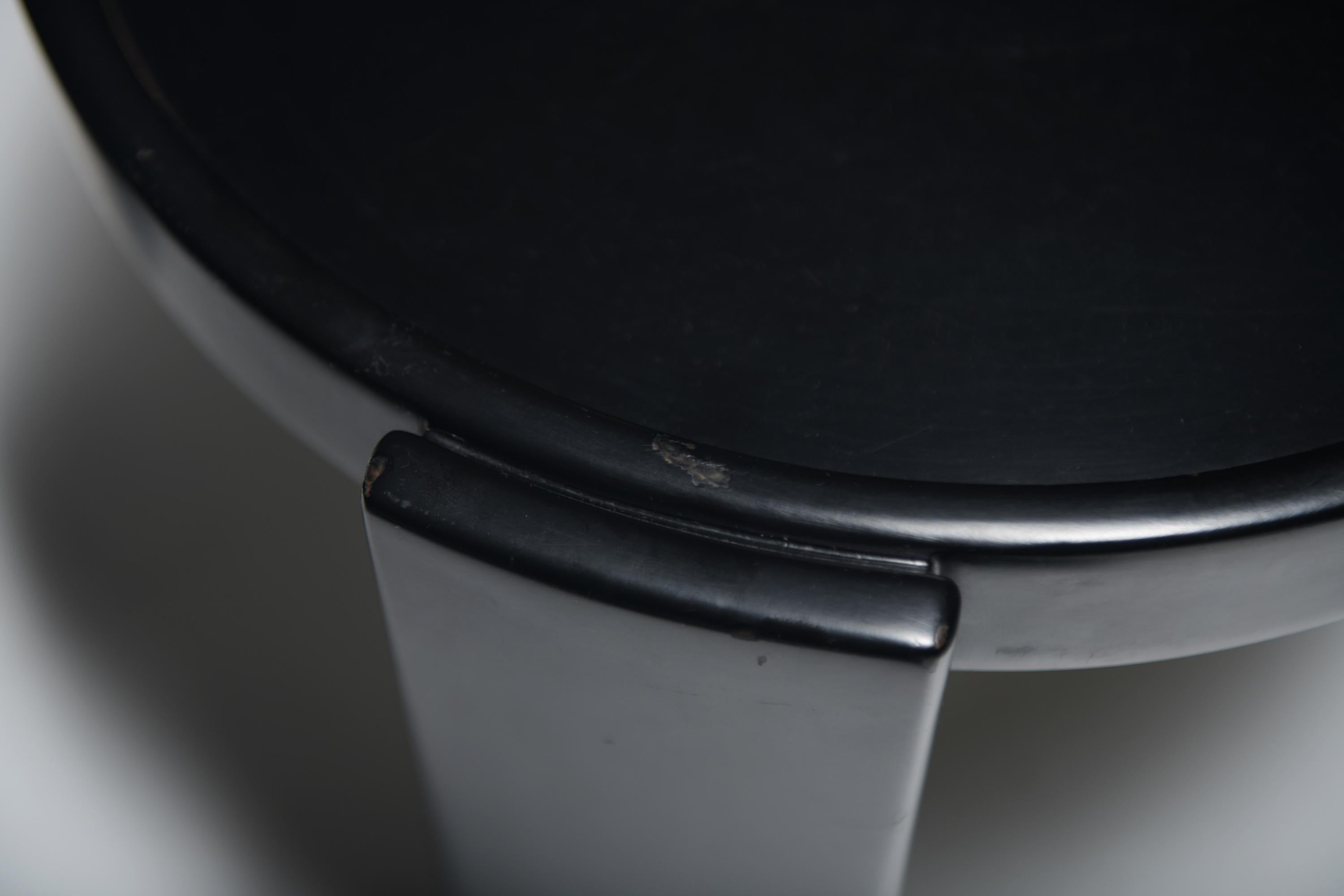 Tables gigognes 