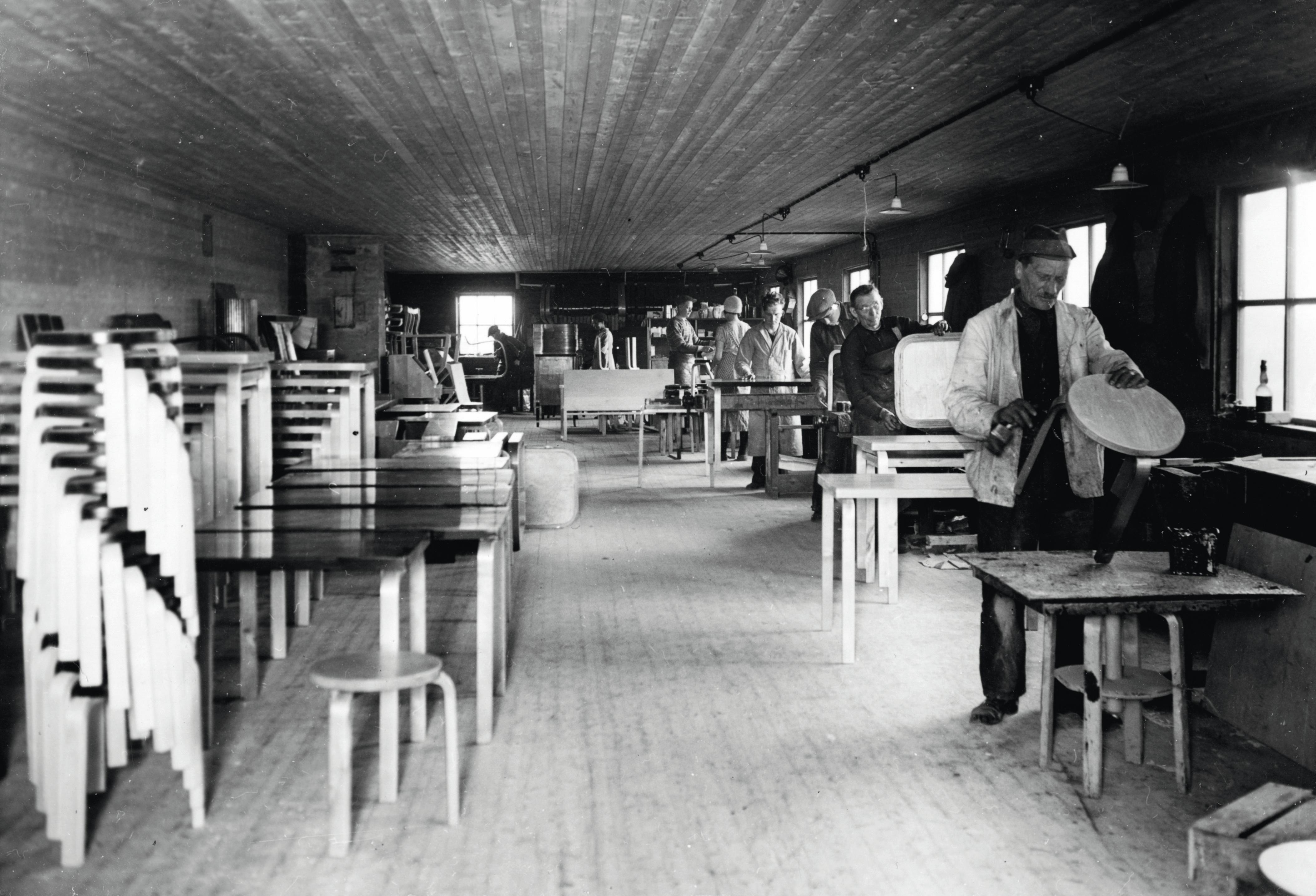 Alvar Aalto Hocker in limitierter Auflage, 60er-Set, Schachtelset von Artek + Heath 1