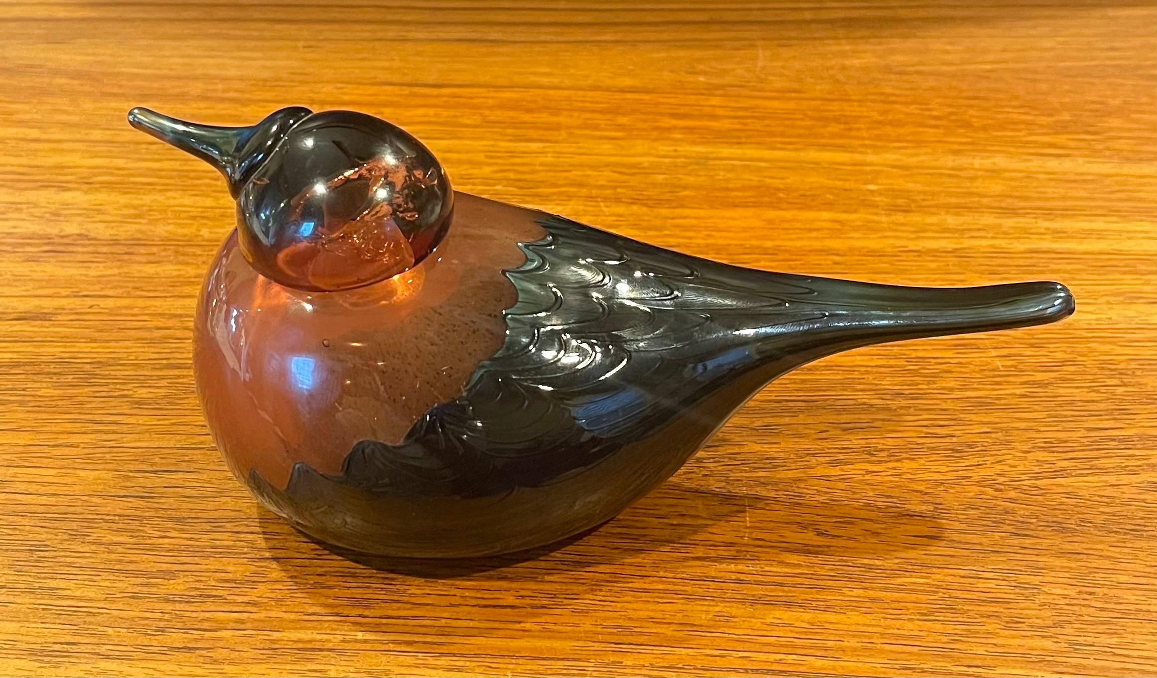 Limited Edition Art Glass Bird Sculpture by Oiva Toikka for Iittala of Finland In Good Condition For Sale In San Diego, CA