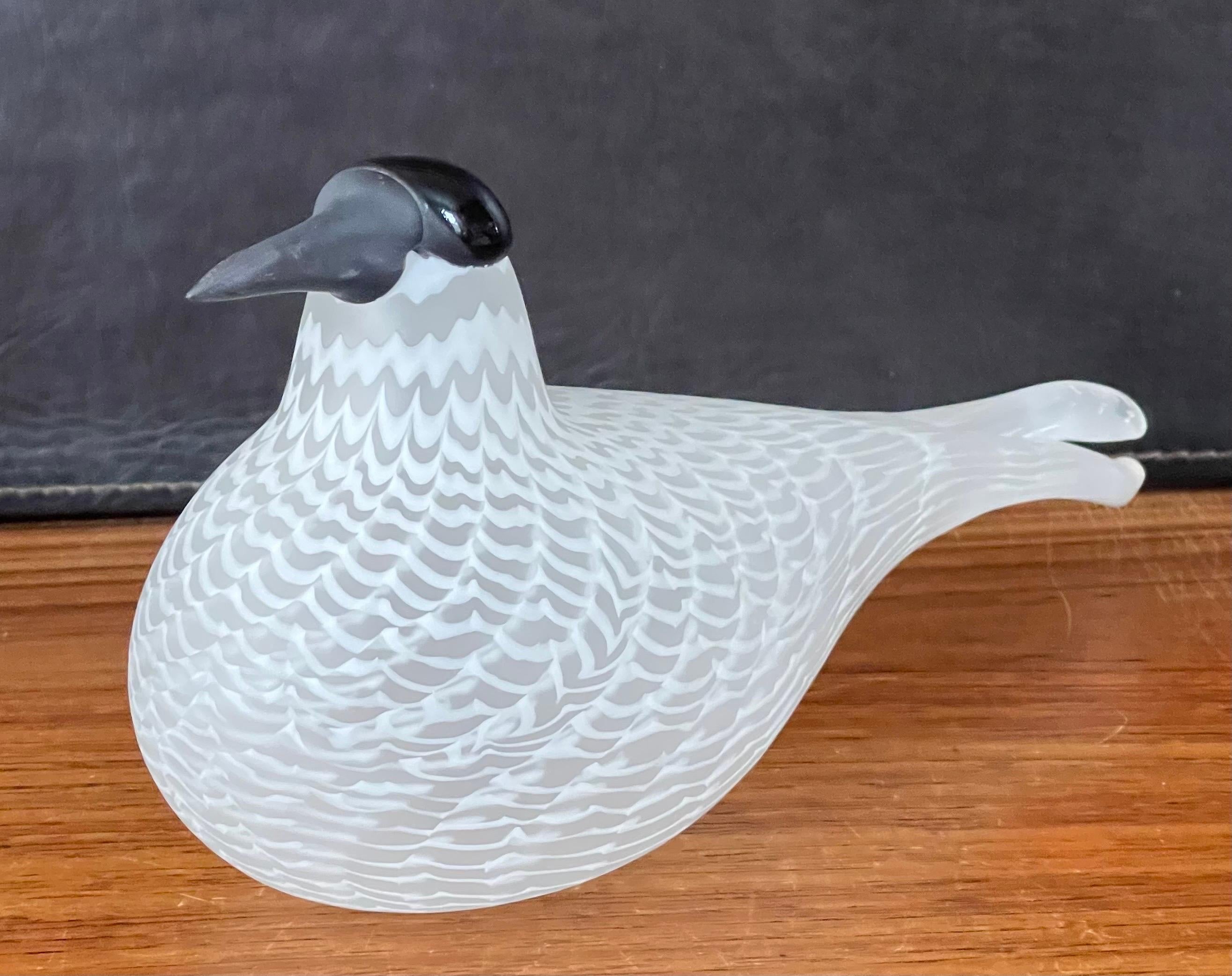 Scandinavian Modern Limited Edition Art Glass Bird Sculpture by Oiva Toikka / Nuutajarvi of Finland