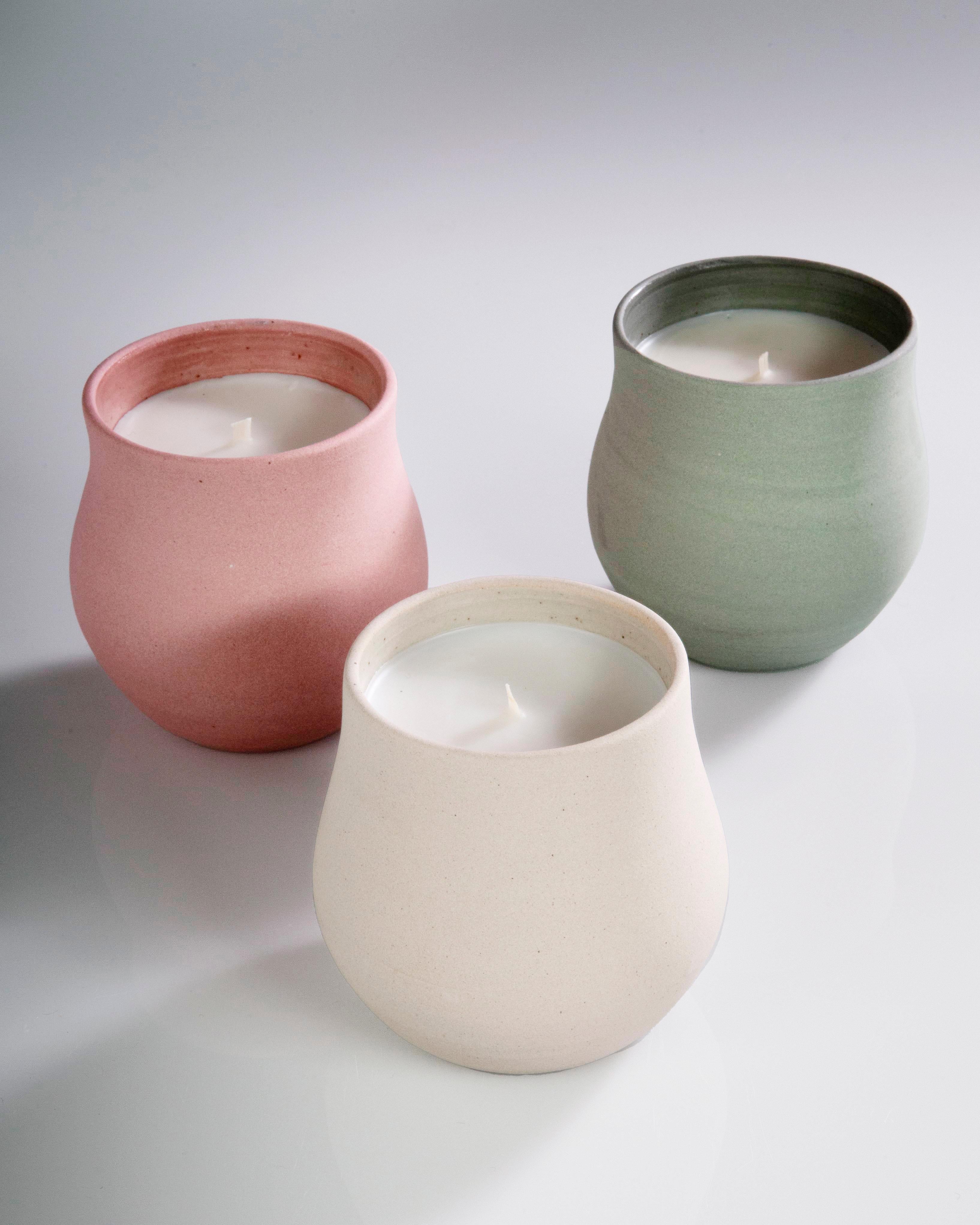 Hand-Crafted Artisan Scented Candles in Handmade Ceramic Vessels, White, in Stock For Sale