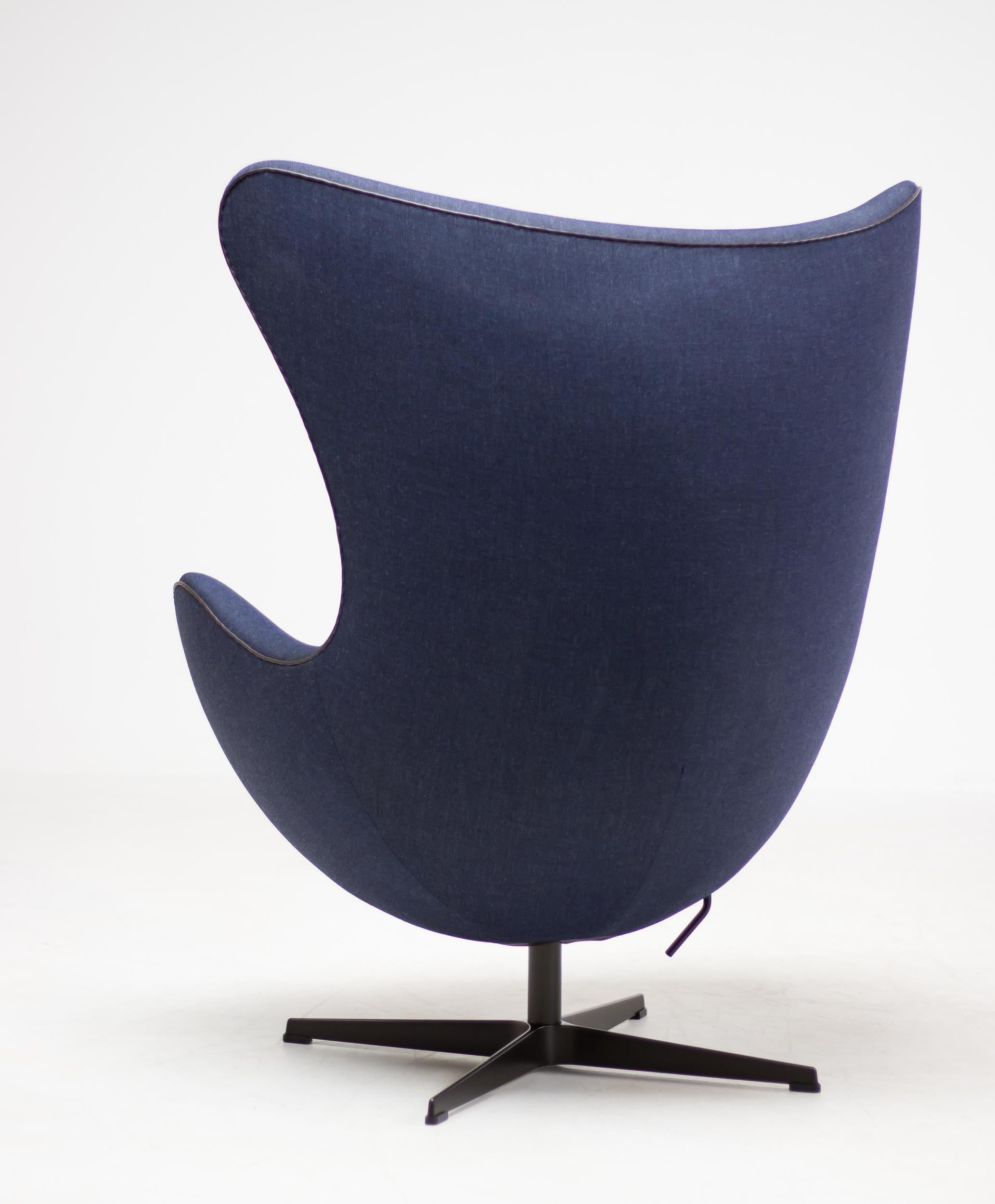 Aluminum Limited Edition Blue Canvas Egg Chair by Arne Jacobsen