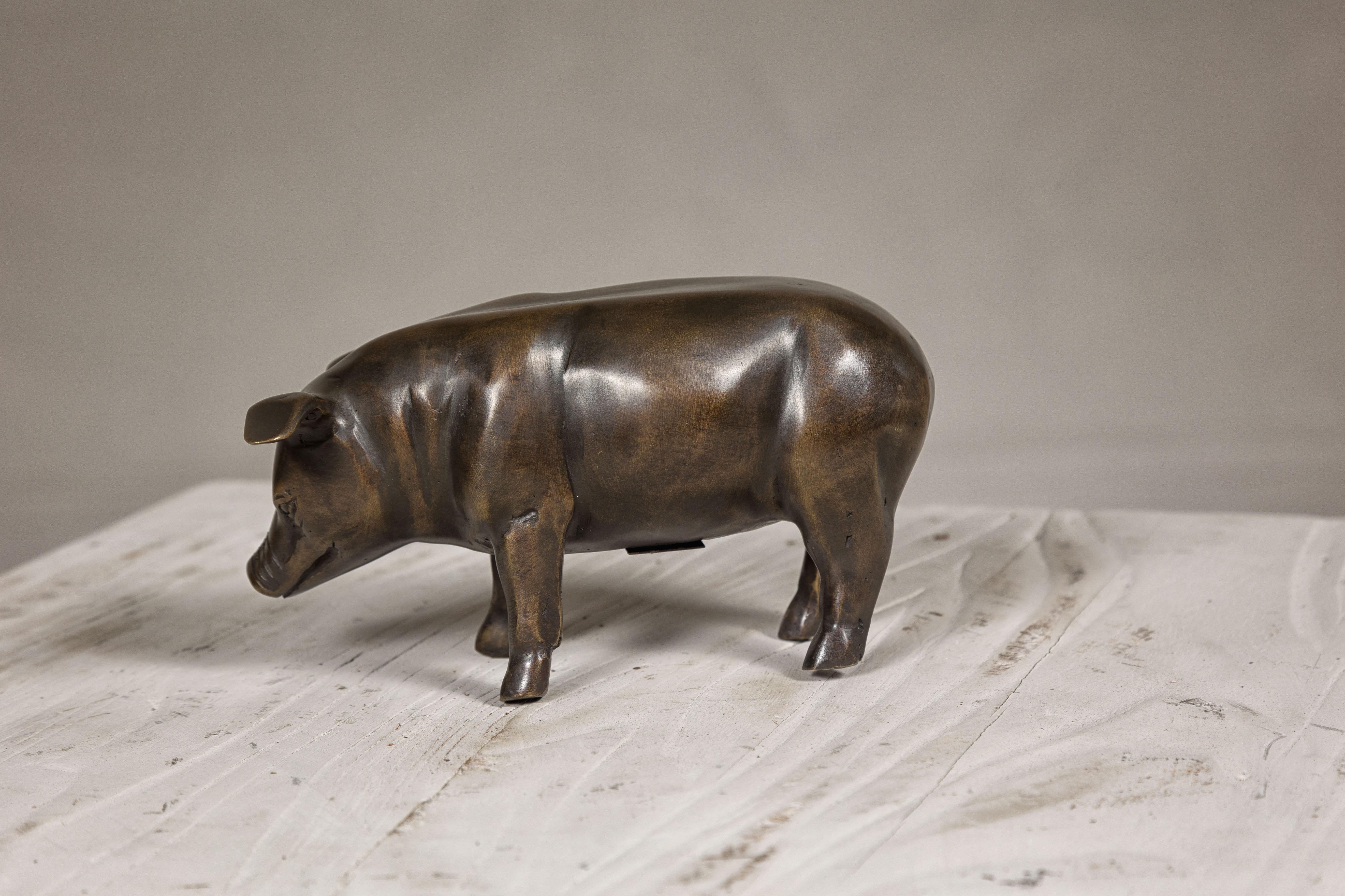 Statuette de porc en bronze de la collection Randolph Rose en édition limitée en vente 1