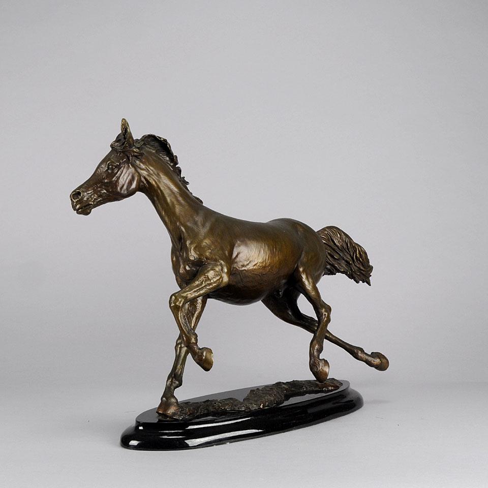Sculpture en bronze en édition limitée intitulée « Turning Arab » de Steve Winterburn en vente 1