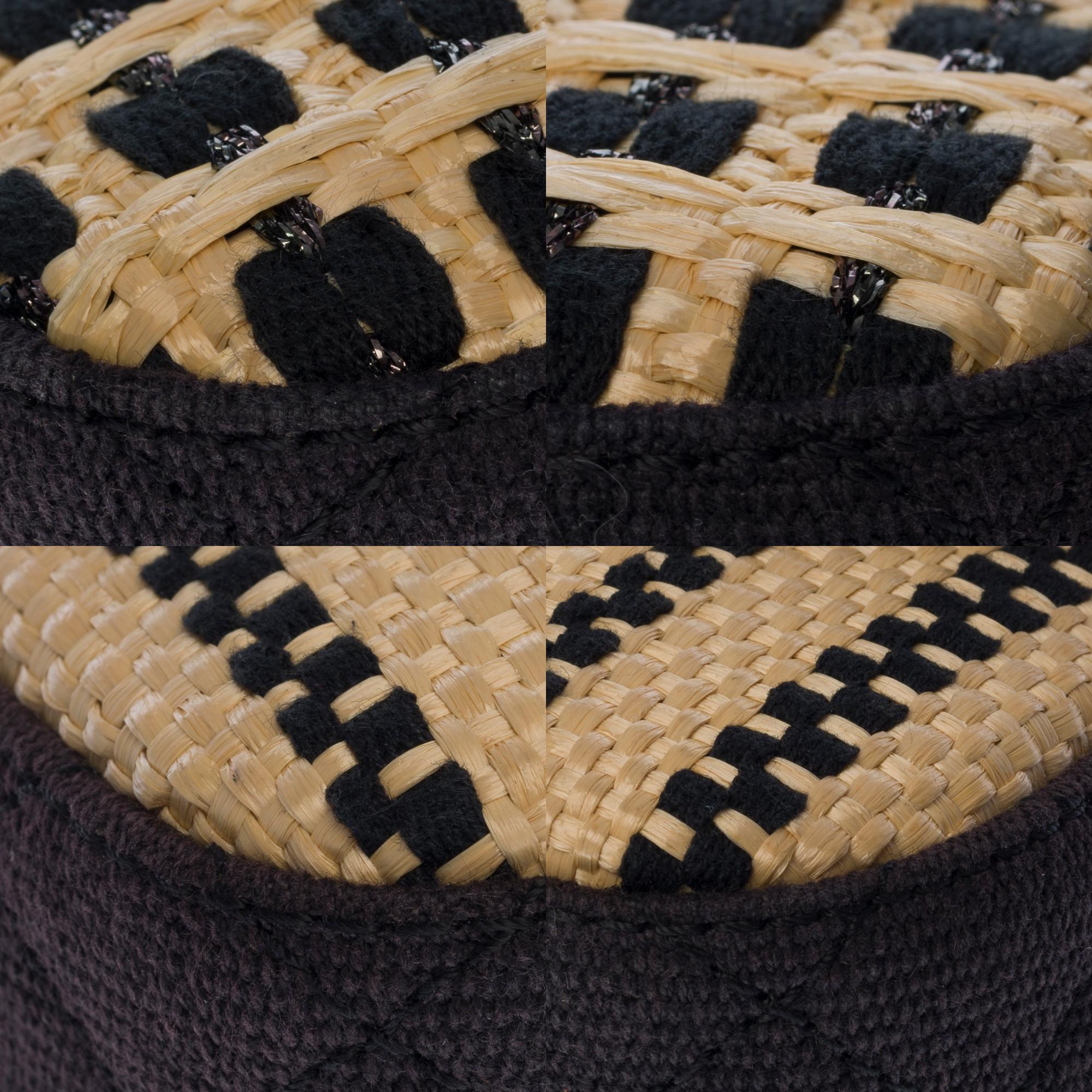 Limited Edition/Chanel 2.55 shoulder bag in Raffia and navy blue canvas, SHW 2