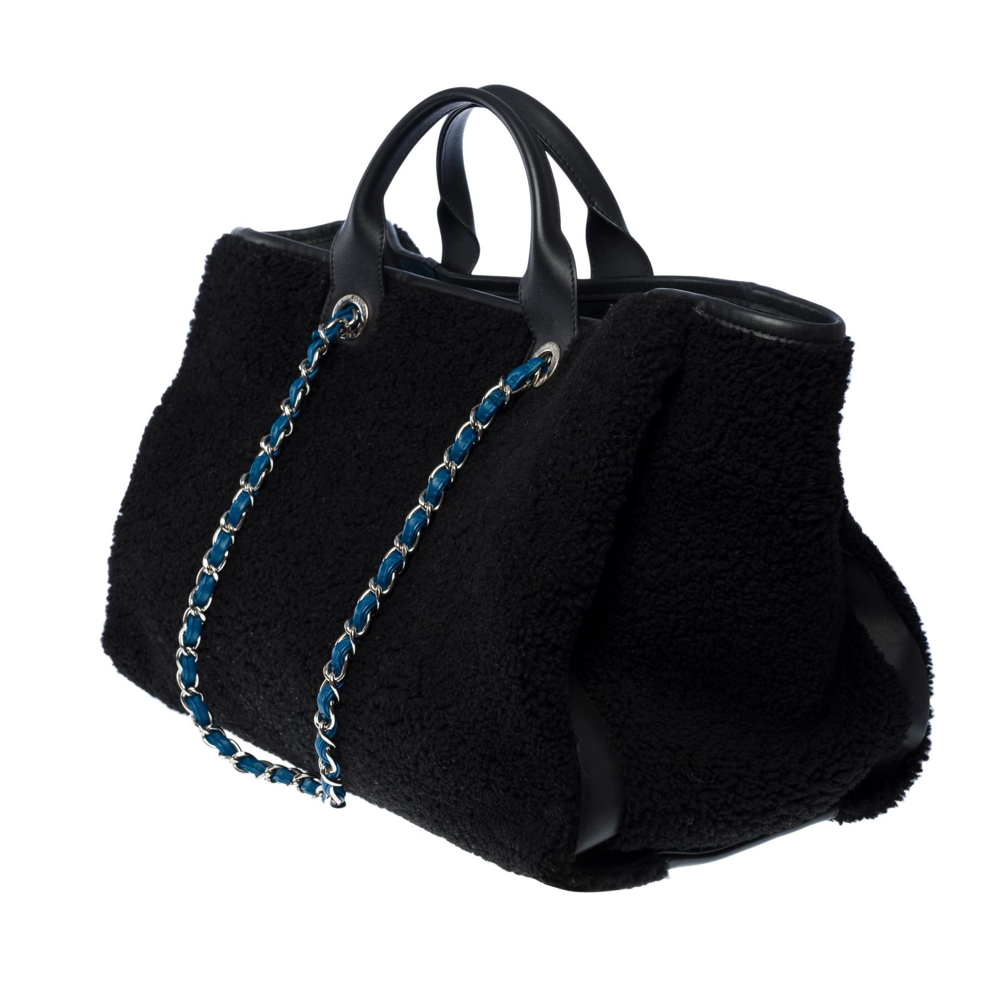 Limited edition Chanel Deauville GM Tote bag in black lambswool and leather, PHW 1
