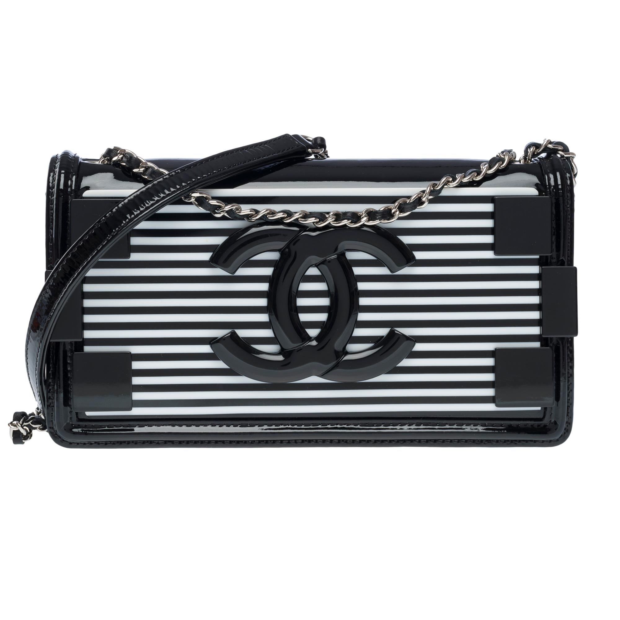Limited edition Chanel Lego Brick shoulder flap bag in black&white leather, SHW In Excellent Condition In Paris, IDF