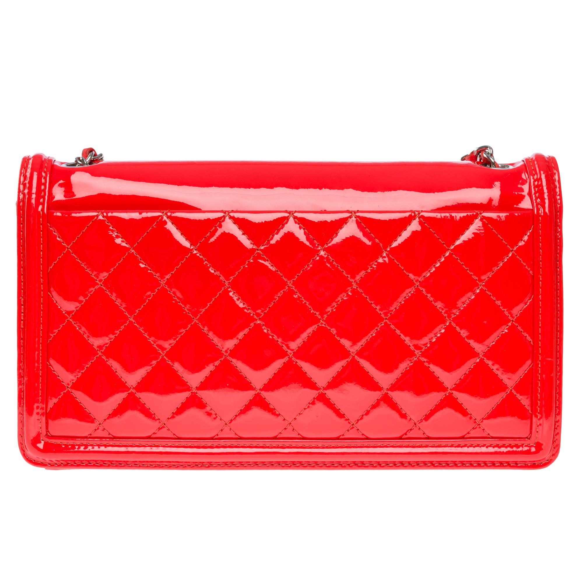 Limited edition Chanel Lego Brick shoulder flap bag in Coral & Red leather, SHW In Excellent Condition In Paris, IDF