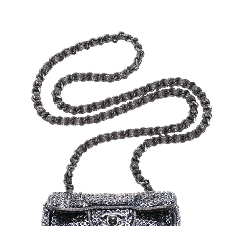 Limited Edition Chanel Mini Flap bag shoulder bag in micro silver sequins, SHW For Sale 3